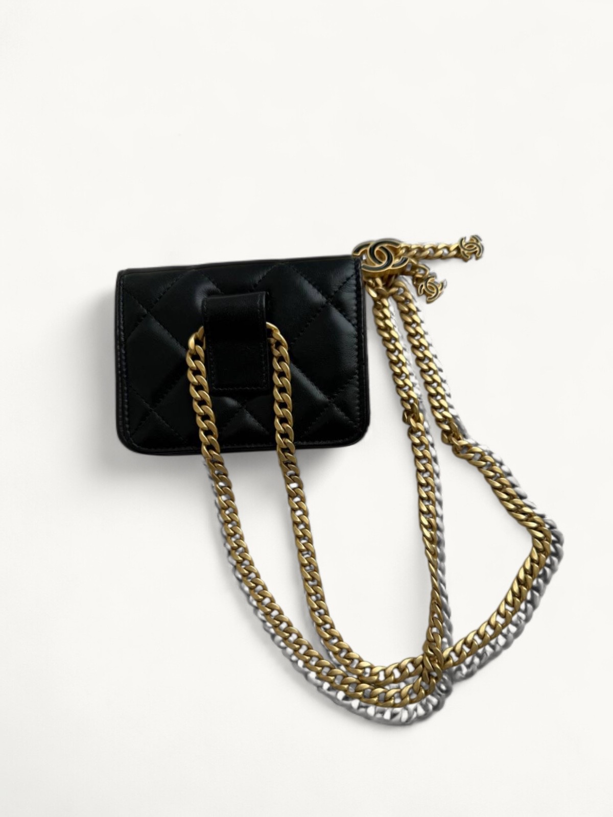 Chanel WOC 1