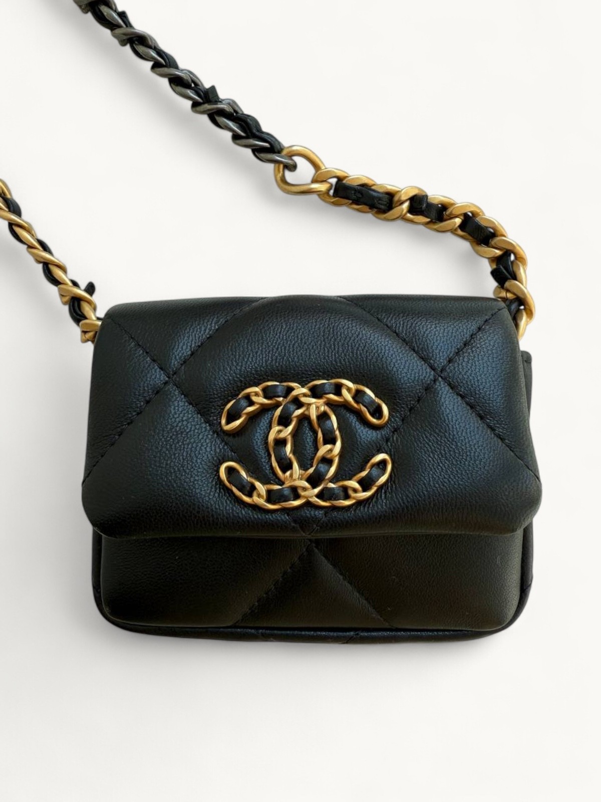 Chanel 19 1