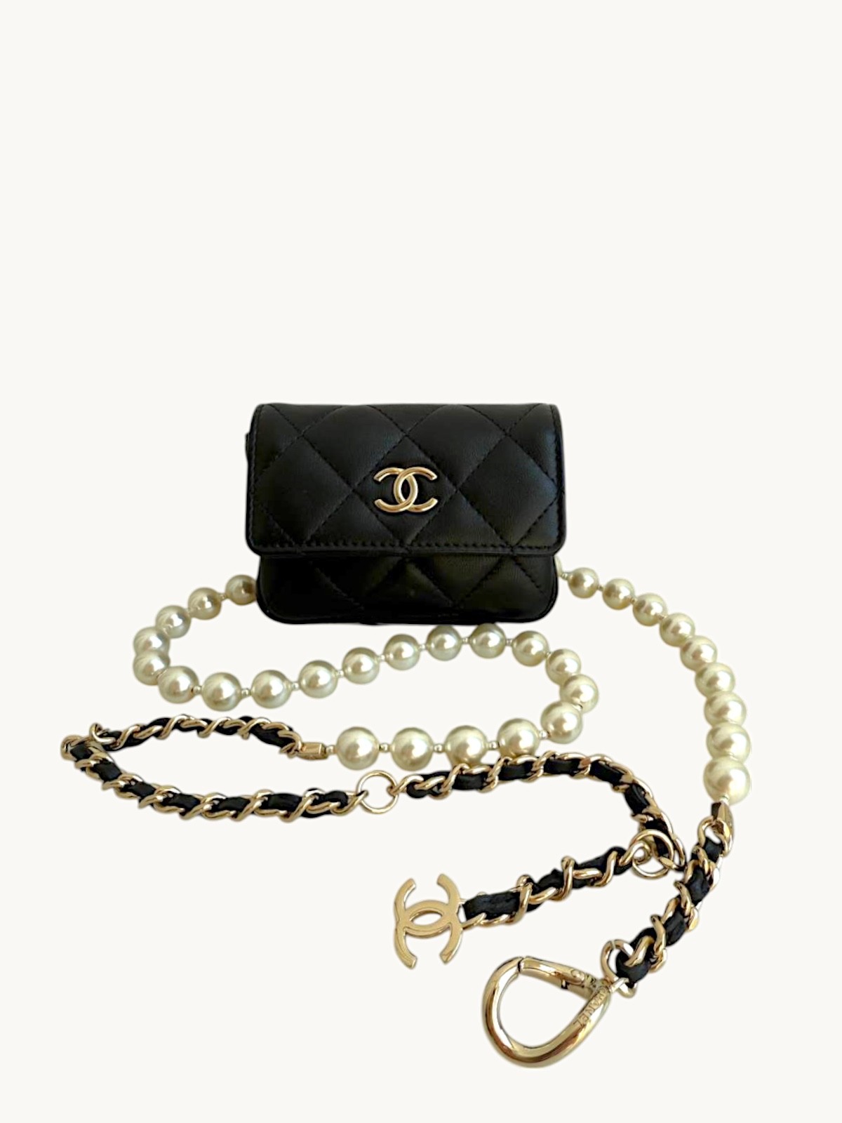 Chanel WOC 0
