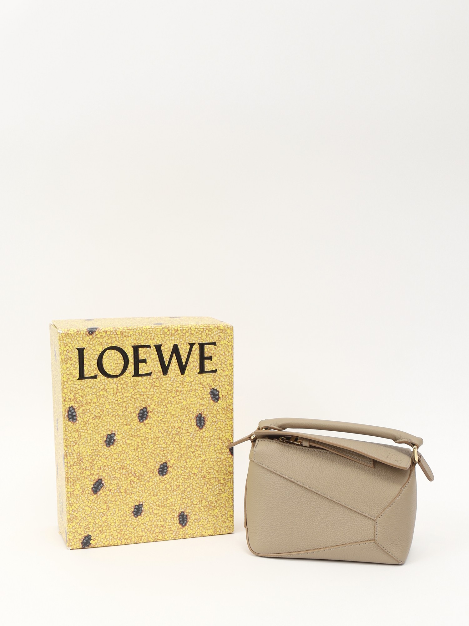 Loewe Puzzle 4