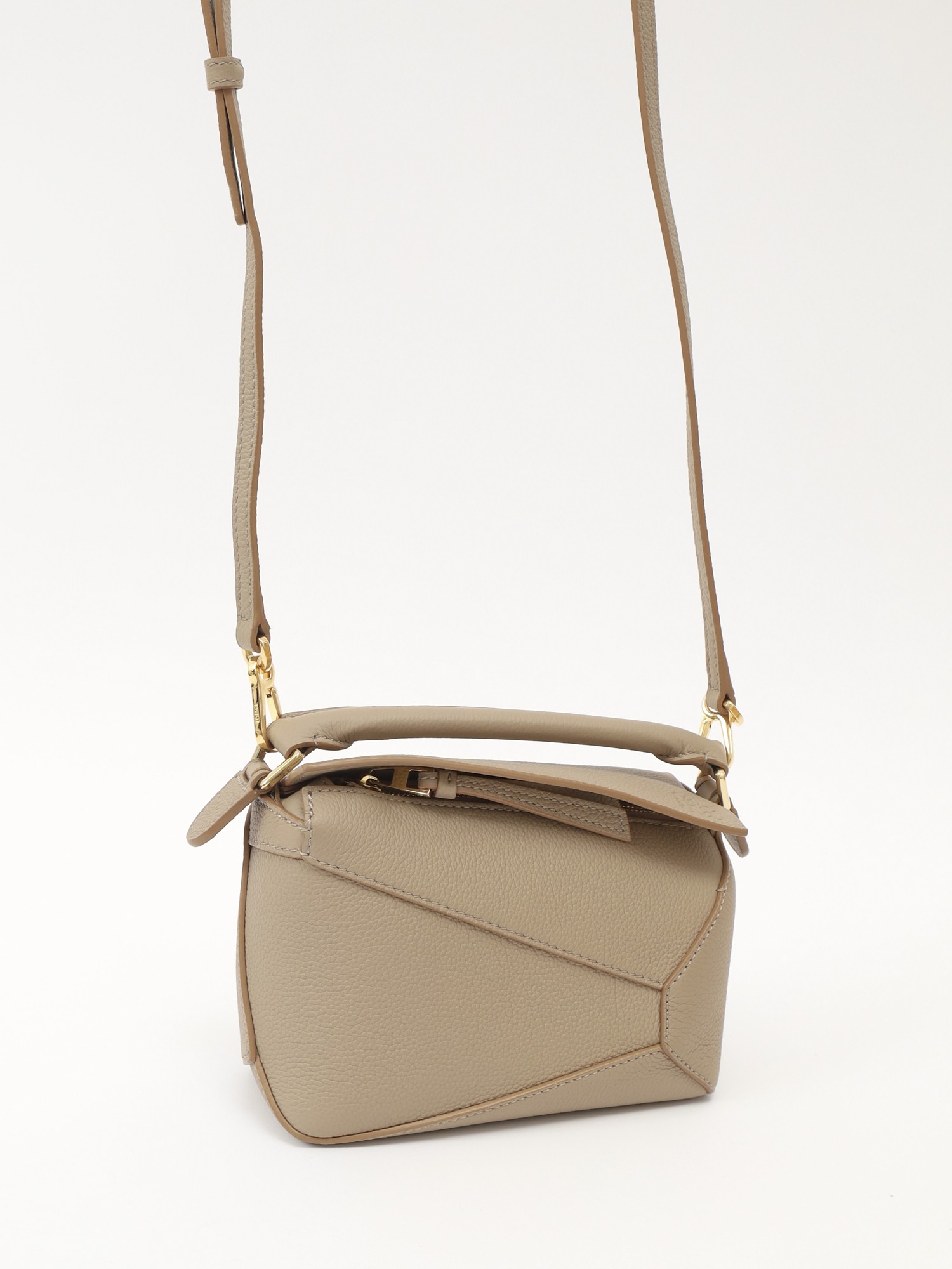 Loewe Puzzle 5