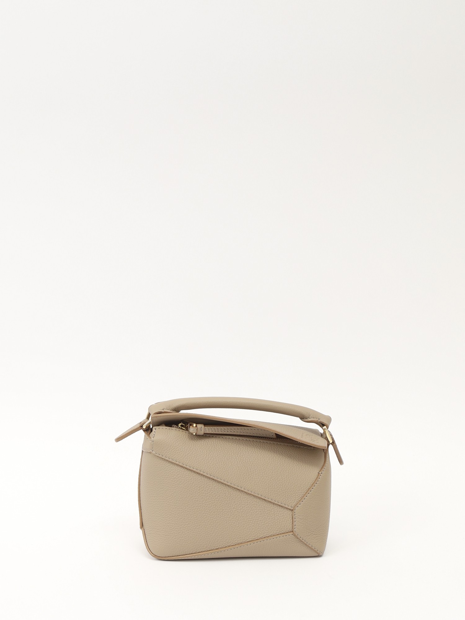 Loewe Puzzle 0