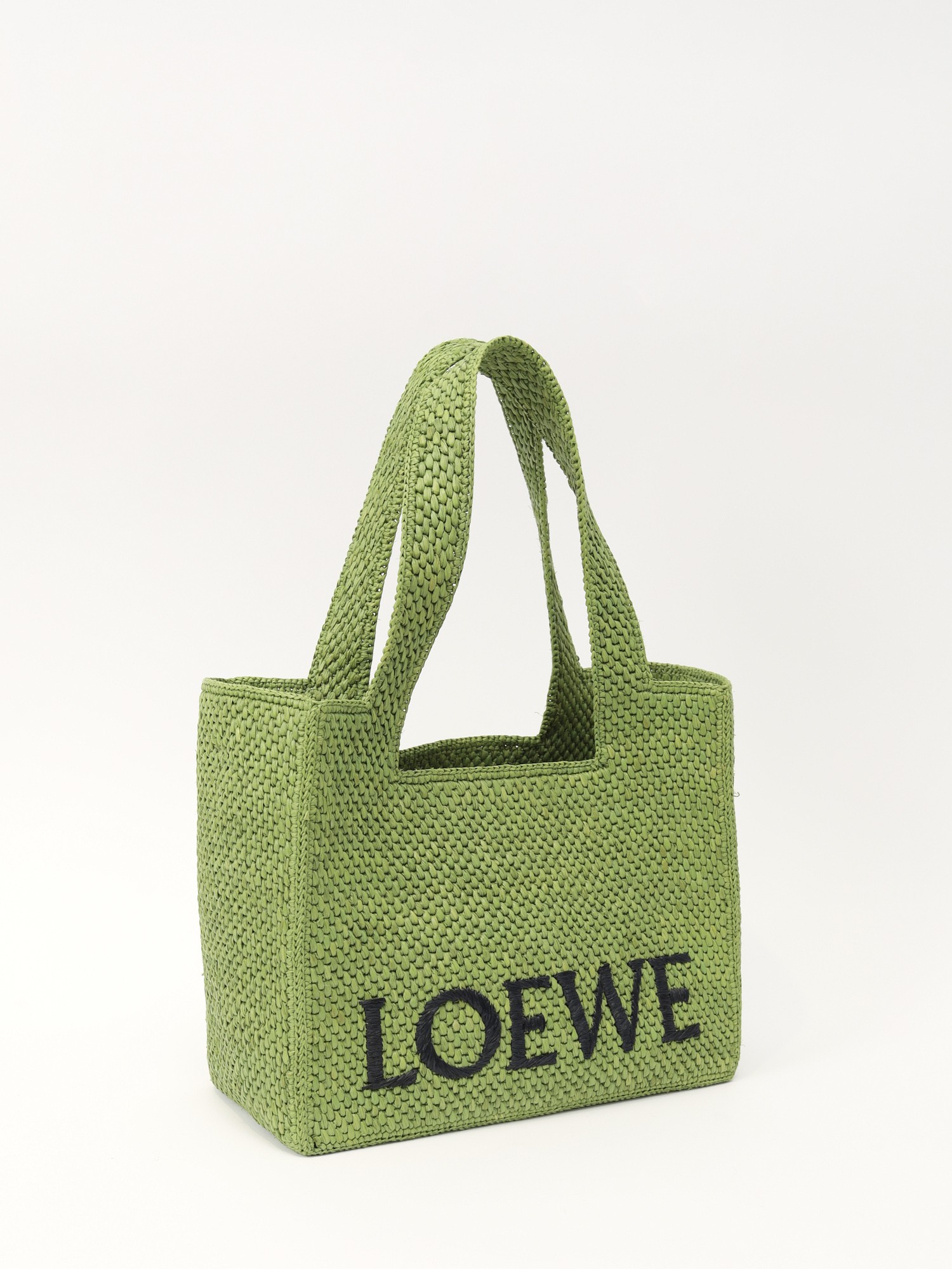 Loewe Font 2