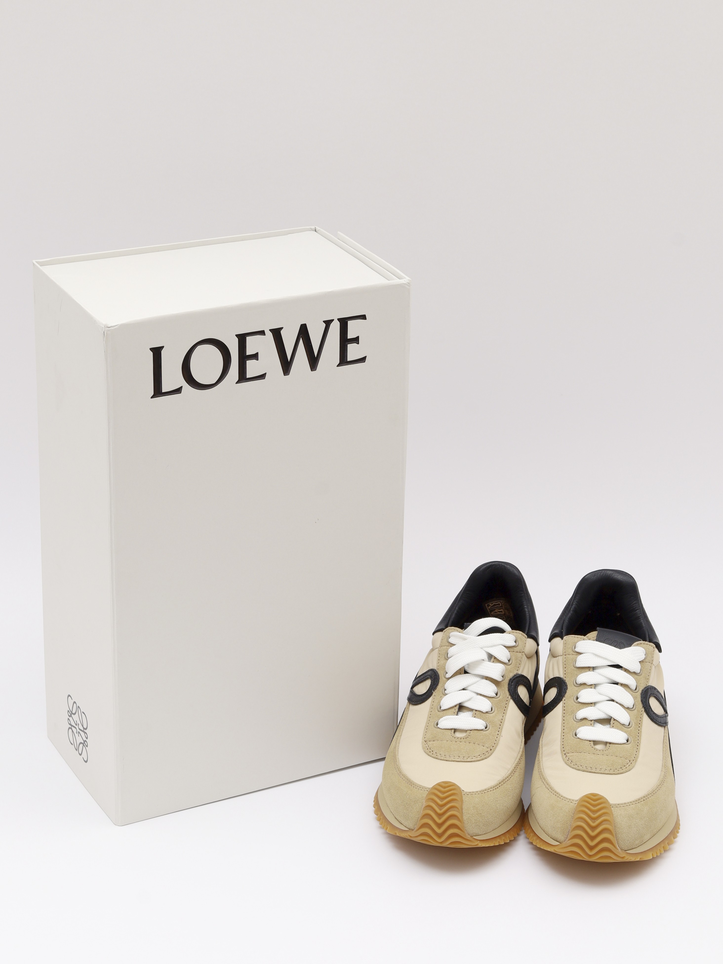 Loewe Flow Runner 36 2