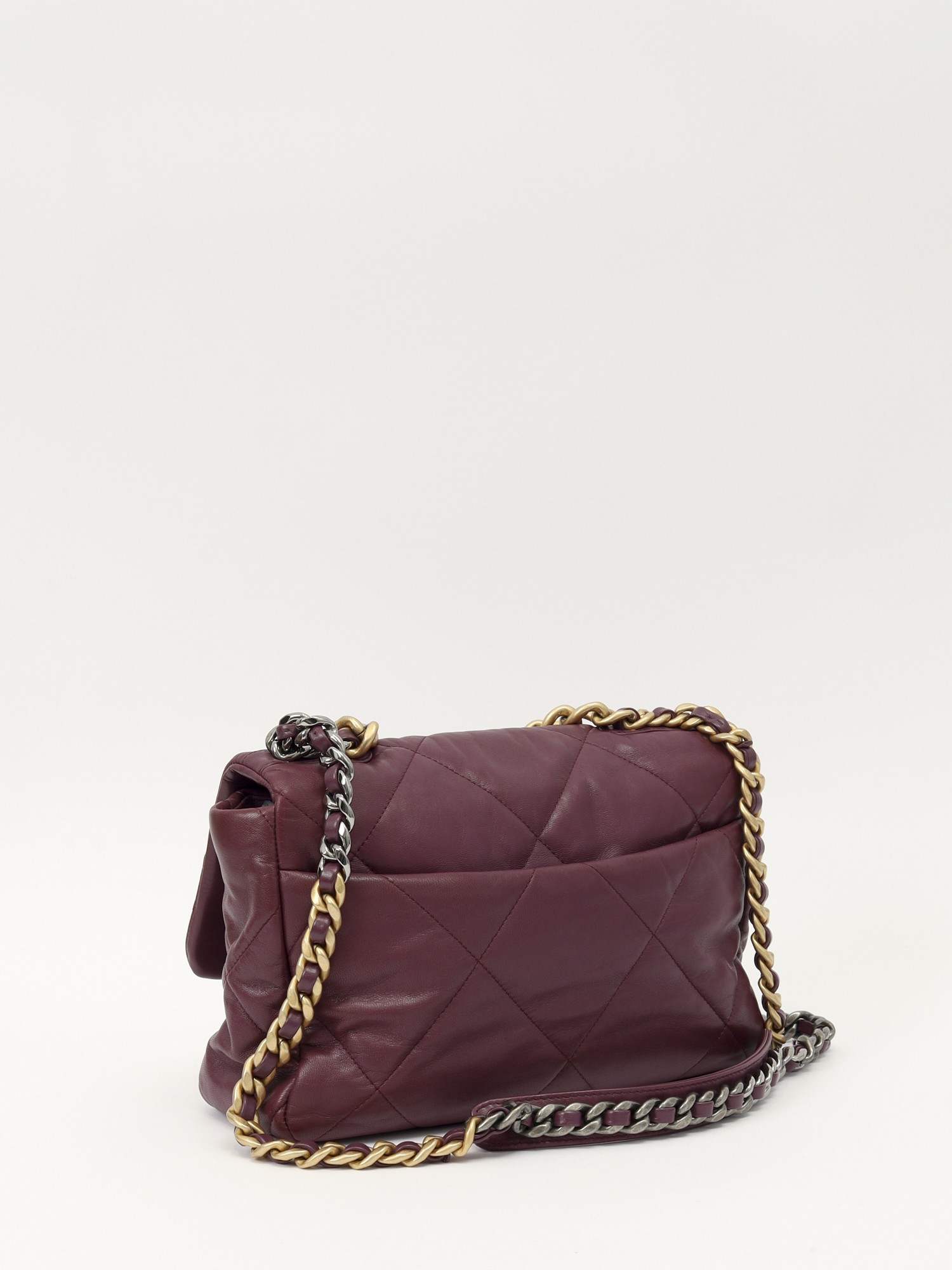 Chanel 19 3