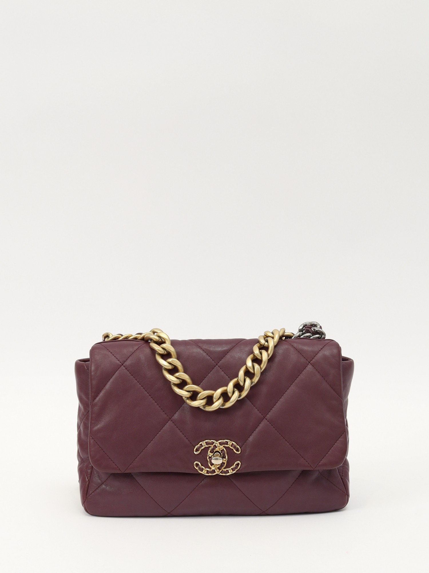 Chanel 19 0