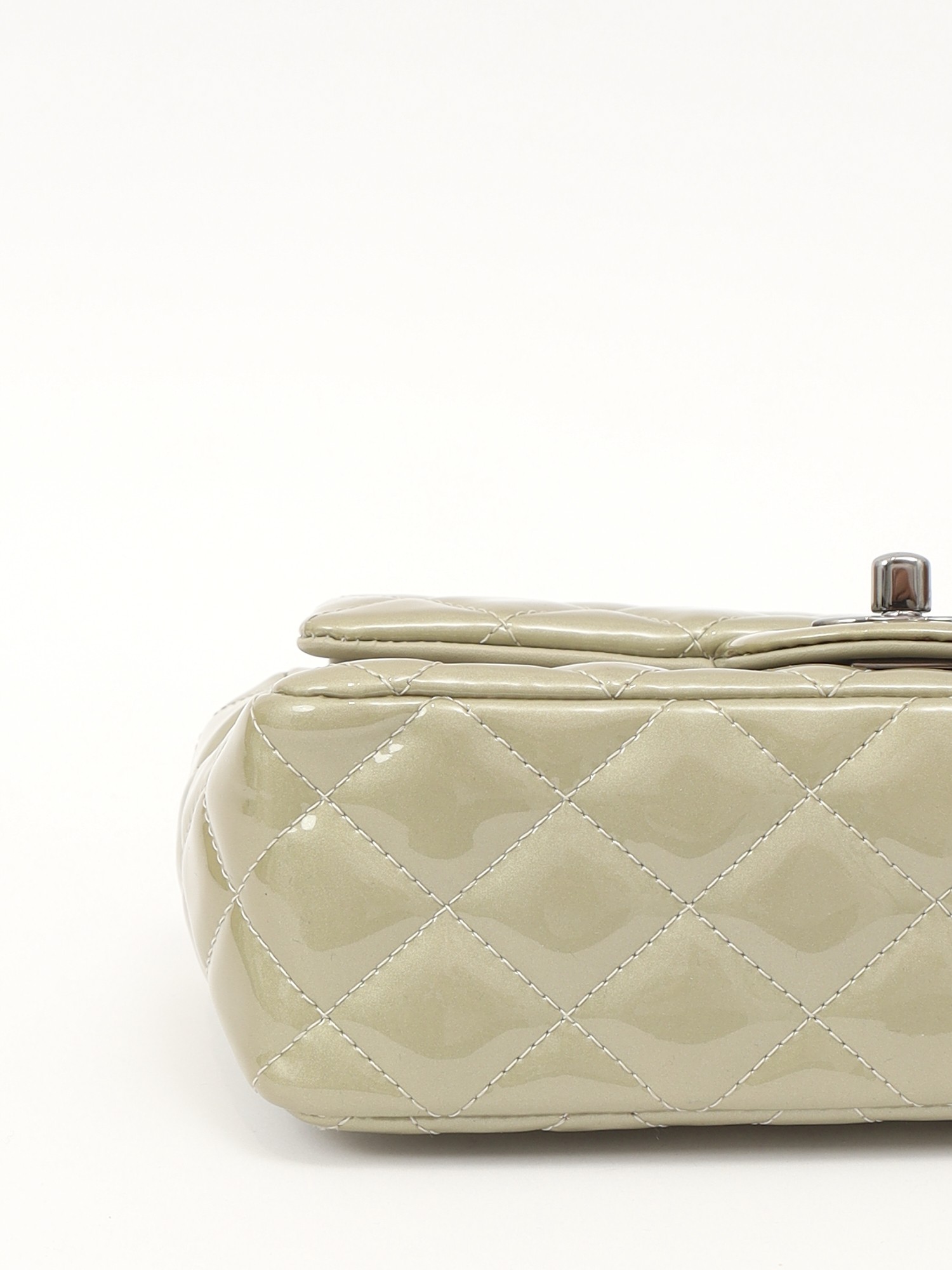 Chanel Timeless Classic 8