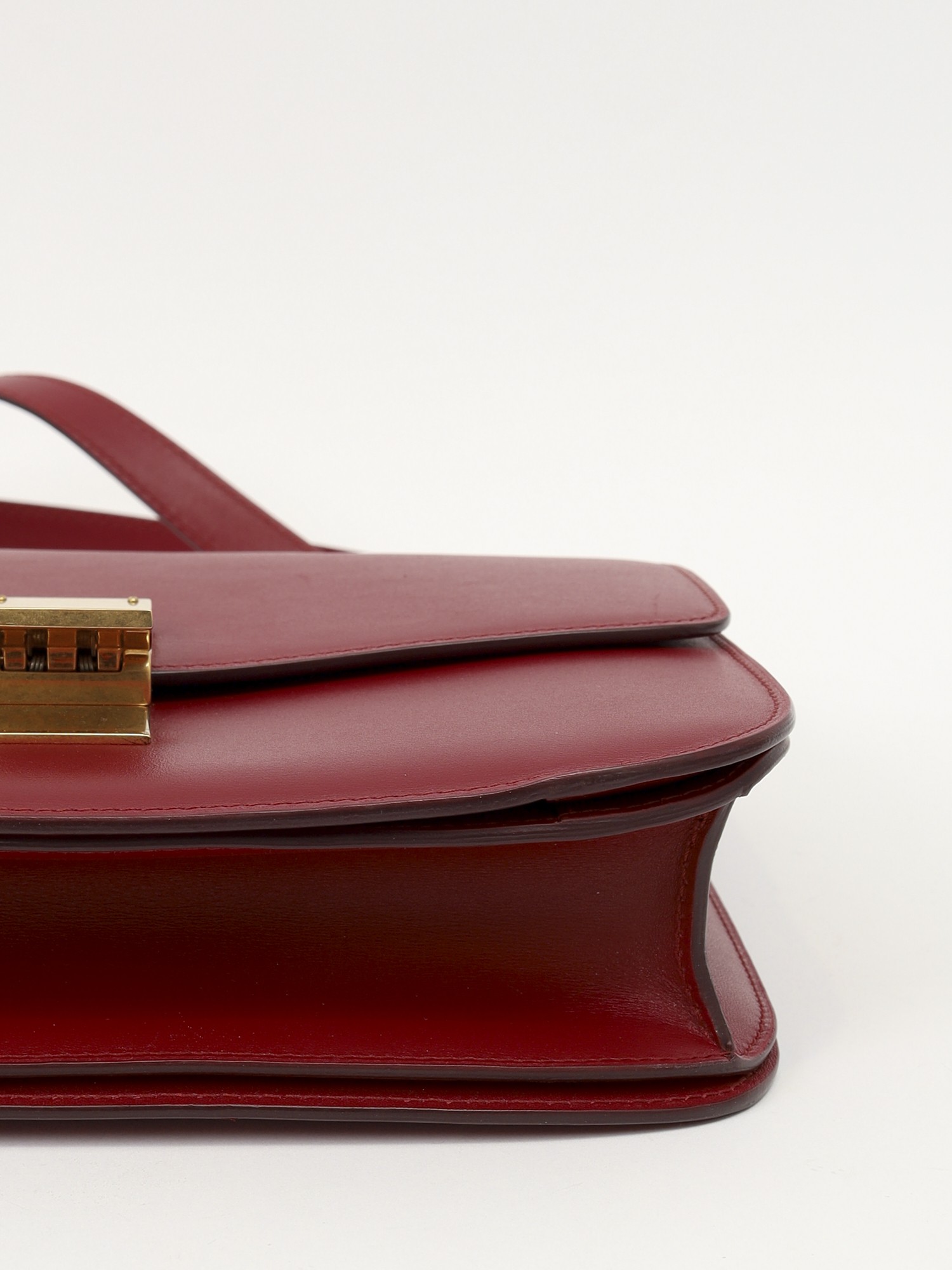 Celine Classic 9