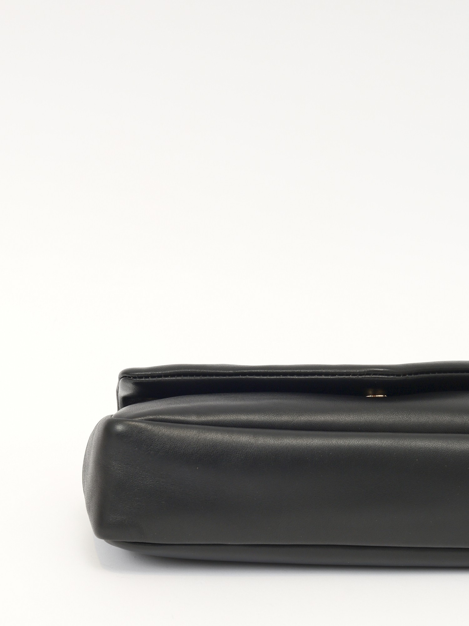 Saint Laurent Calypso  8