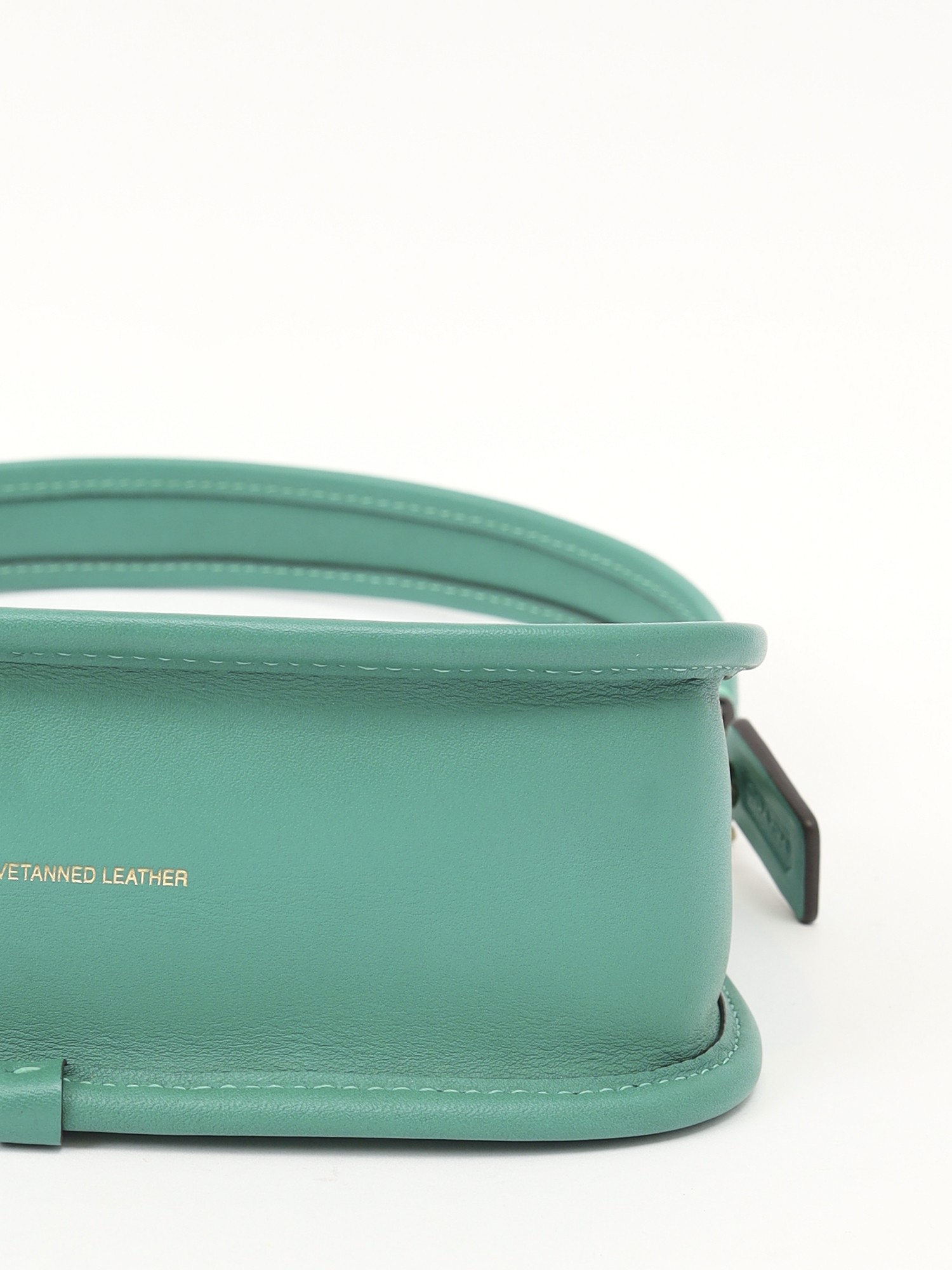 Coach Swinger 8