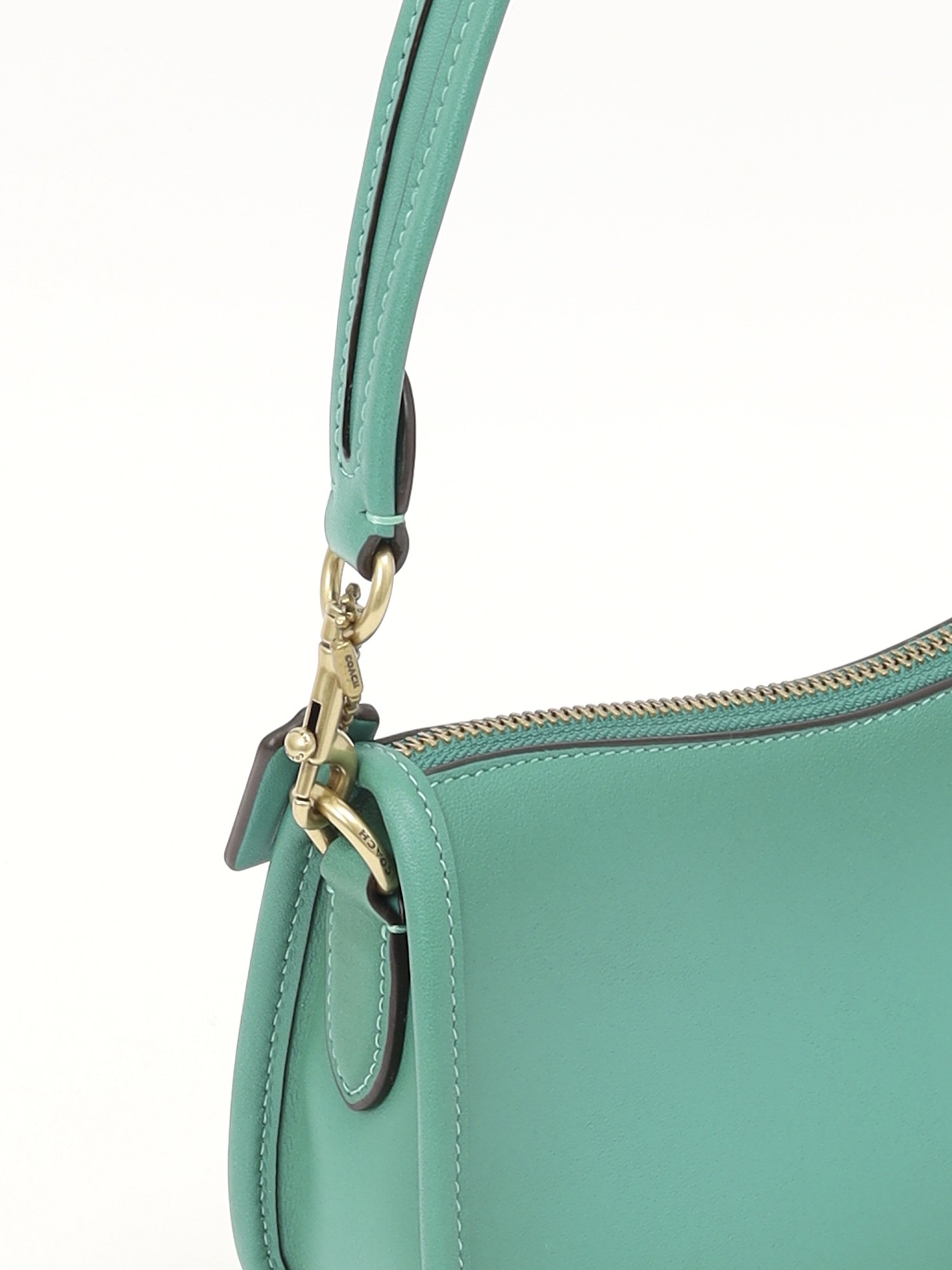 Coach Swinger 5