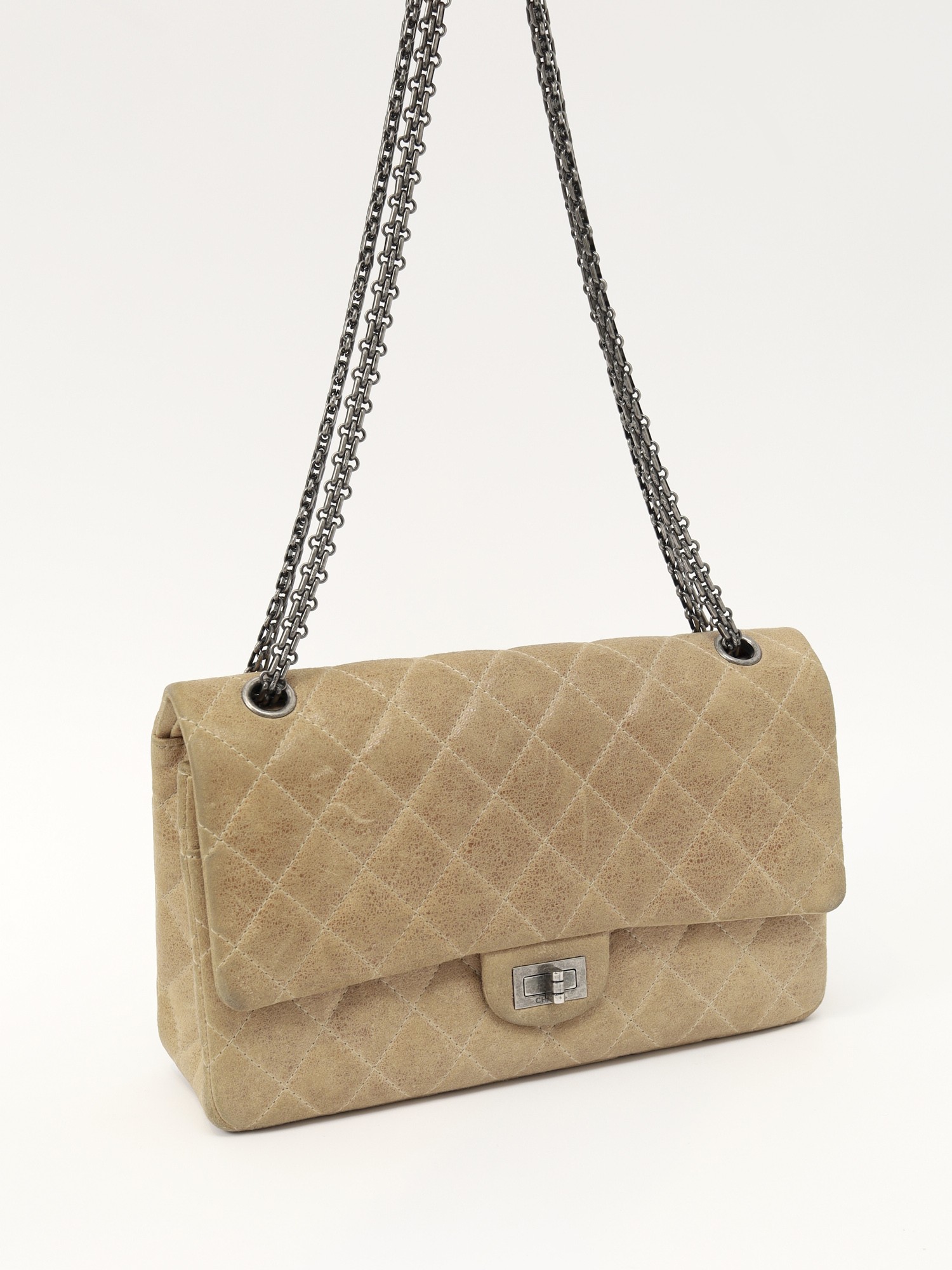 Chanel 2.55 4