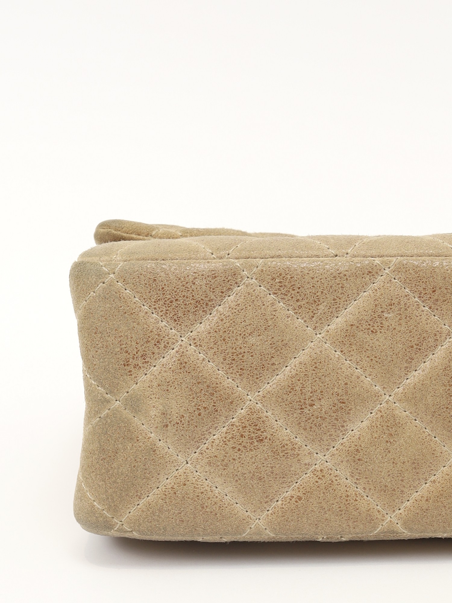 Chanel 2.55 8