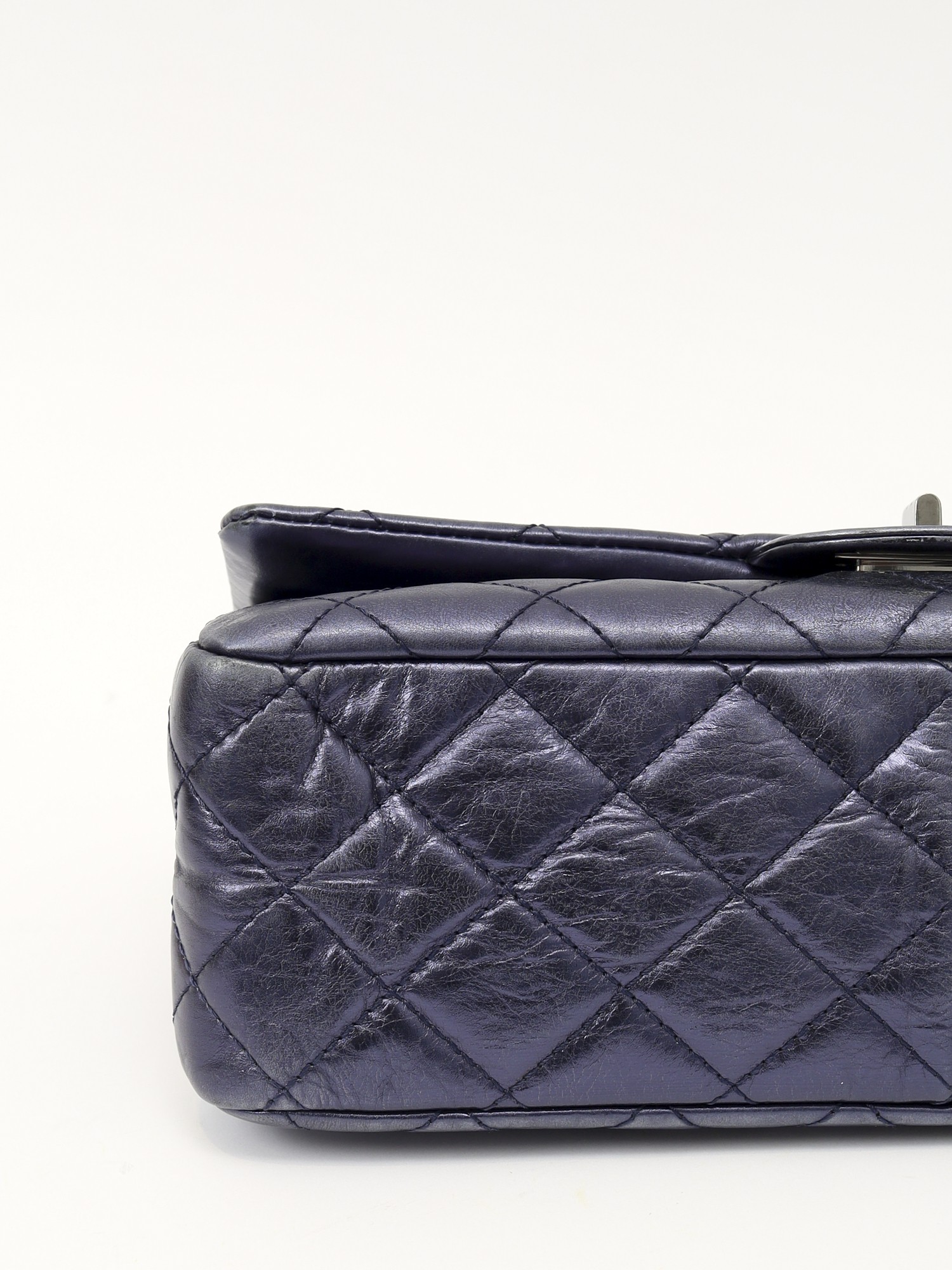 Chanel 2.55 8