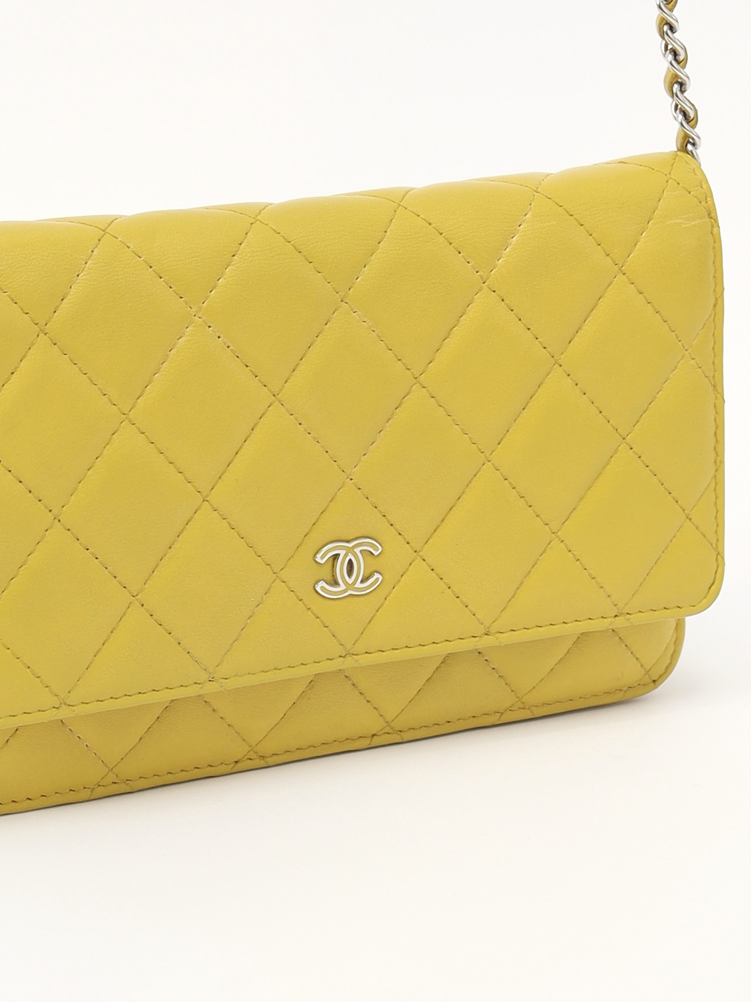 Chanel WOC 5