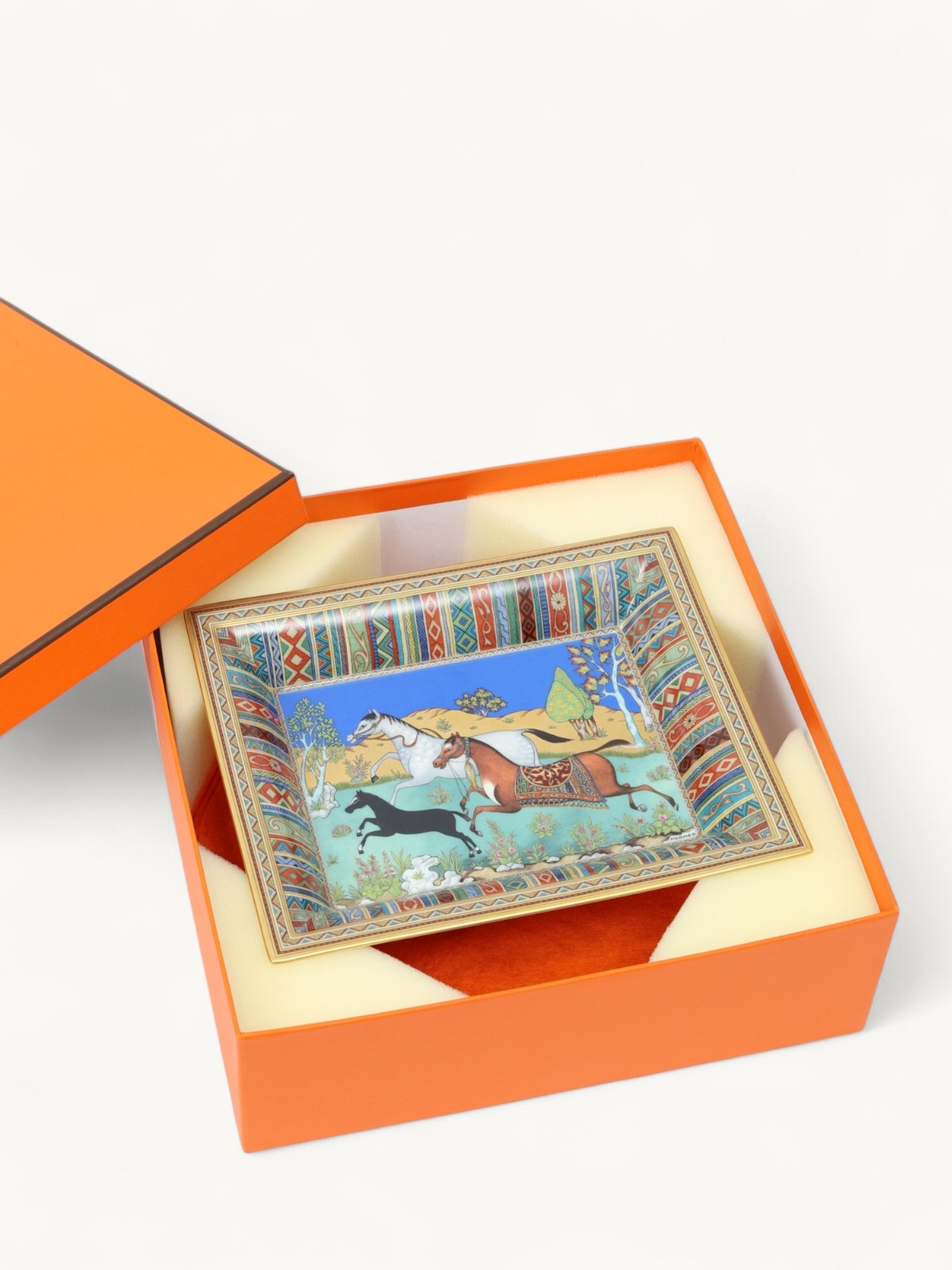 Hermes Tray 1