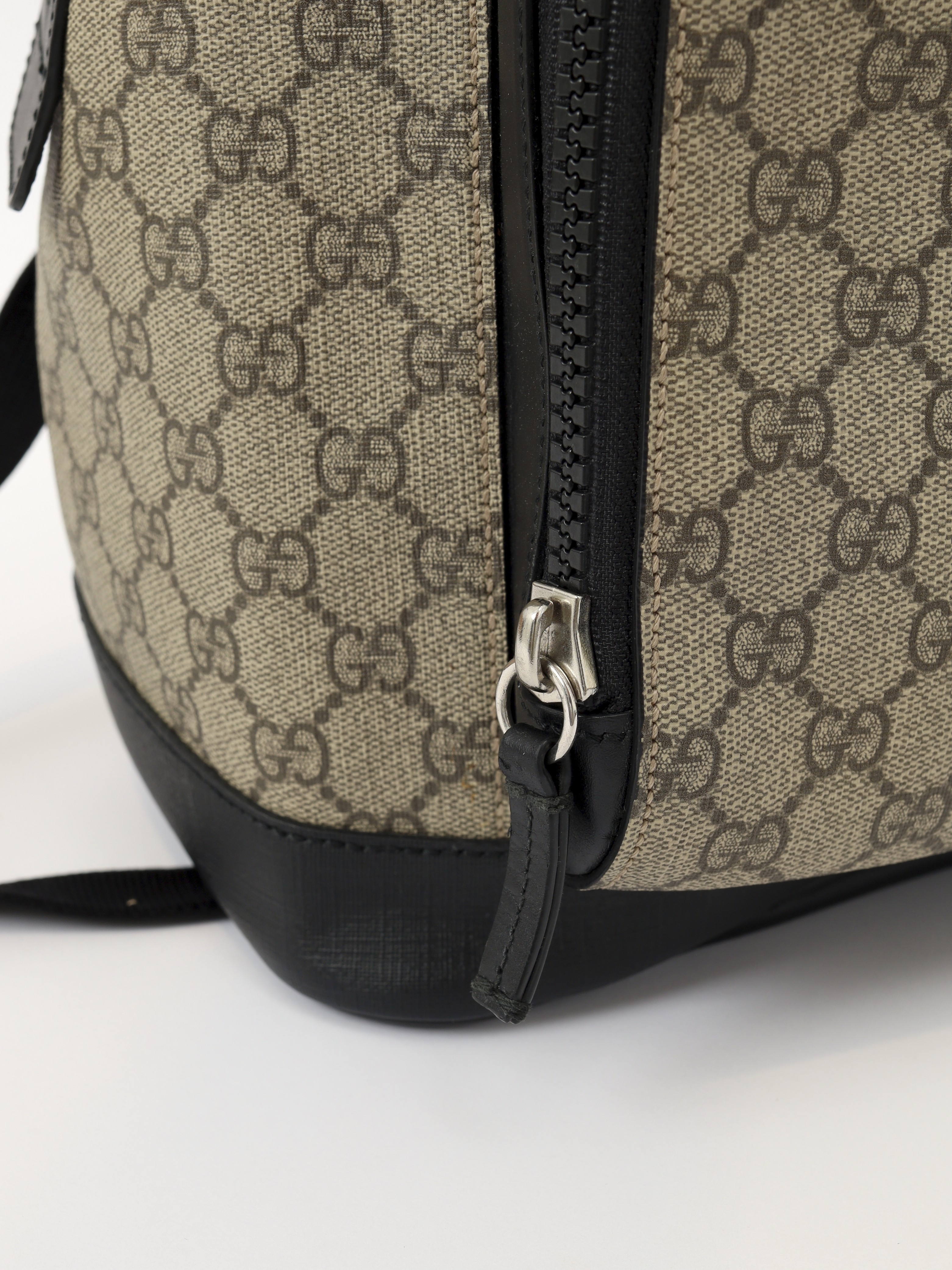 Gucci GG Supreme  6