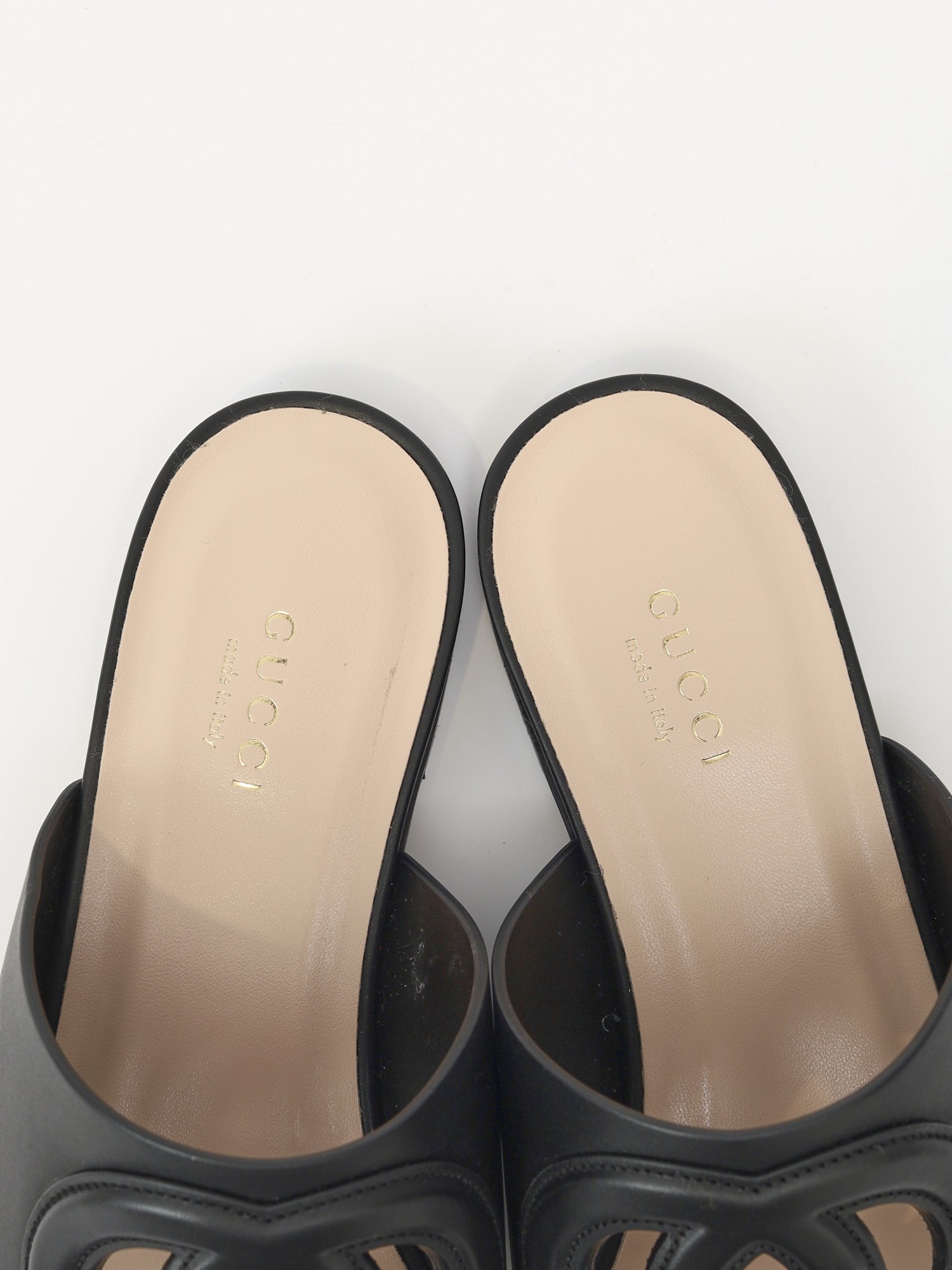 Gucci Shoes 37.5 8