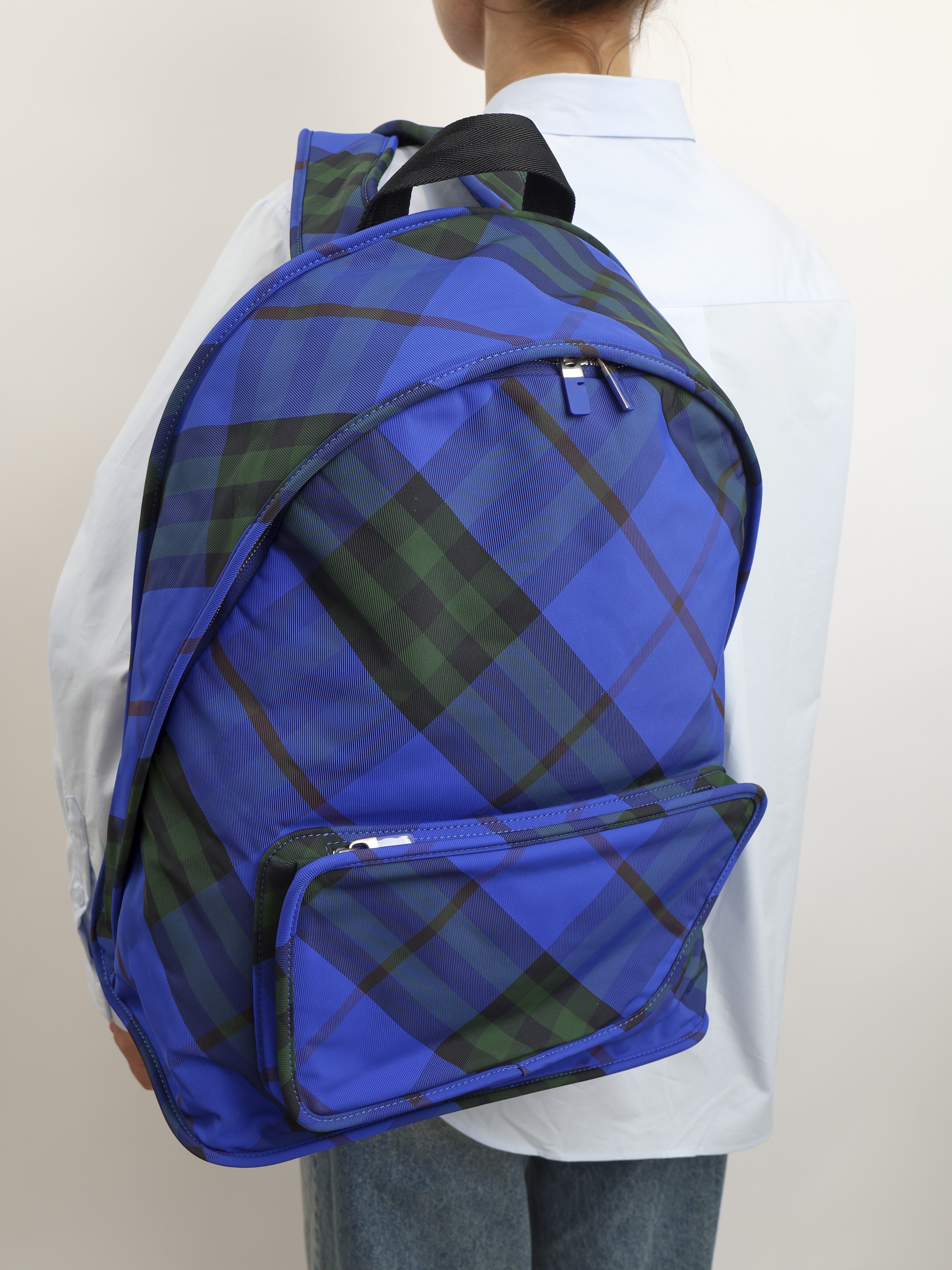 Burberry Shield 1