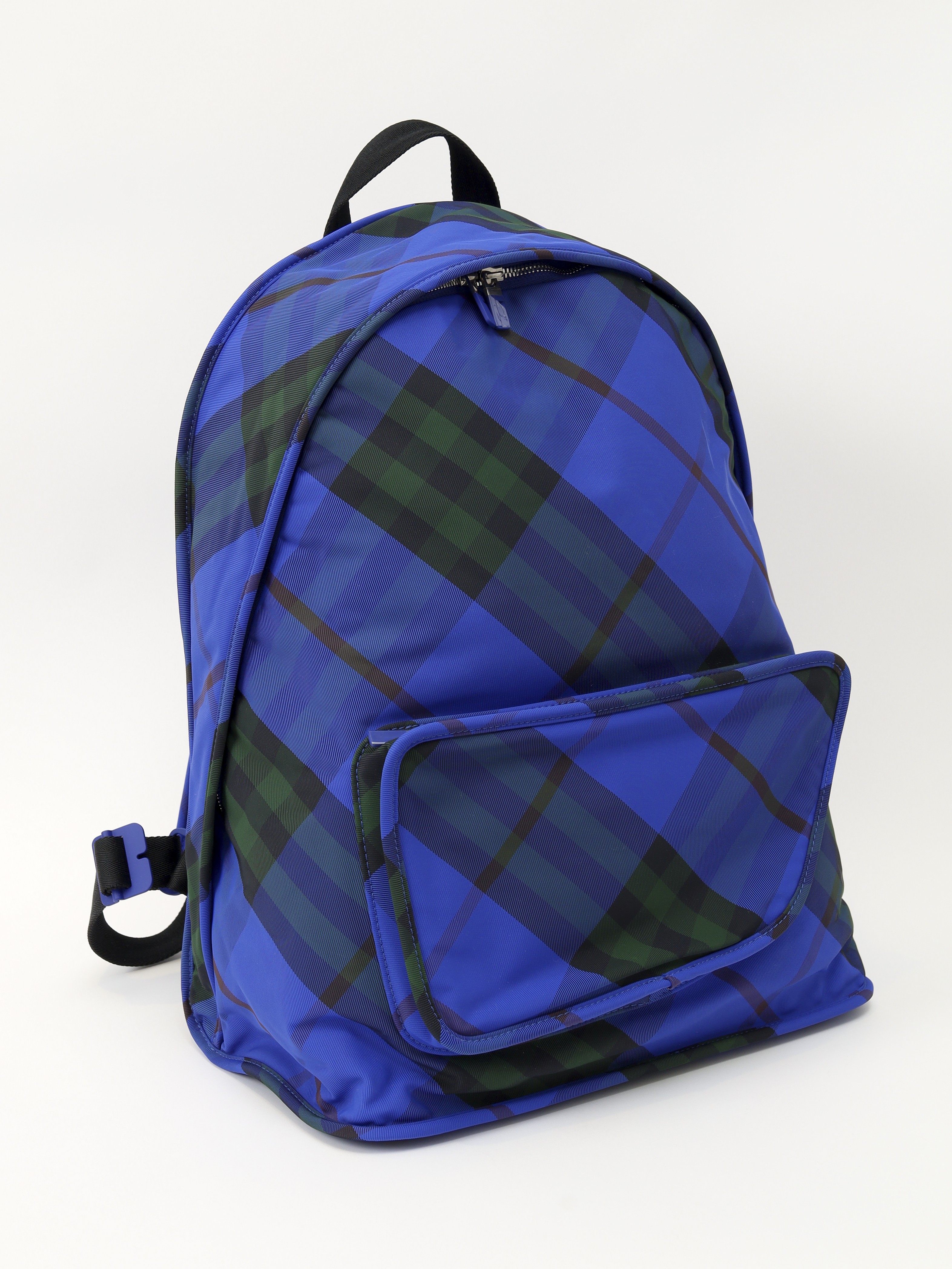 Burberry Shield 2