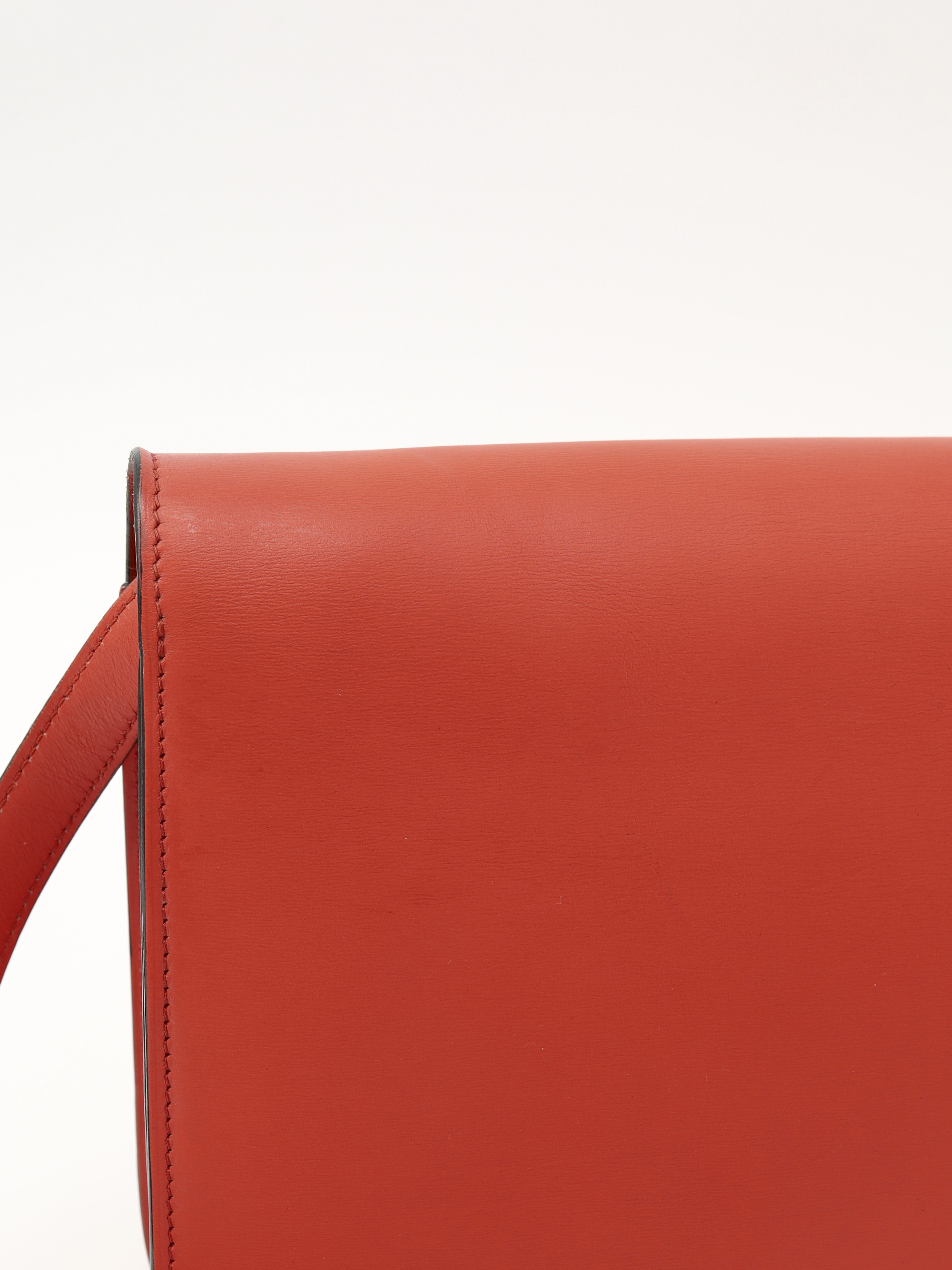 Celine Classic  10