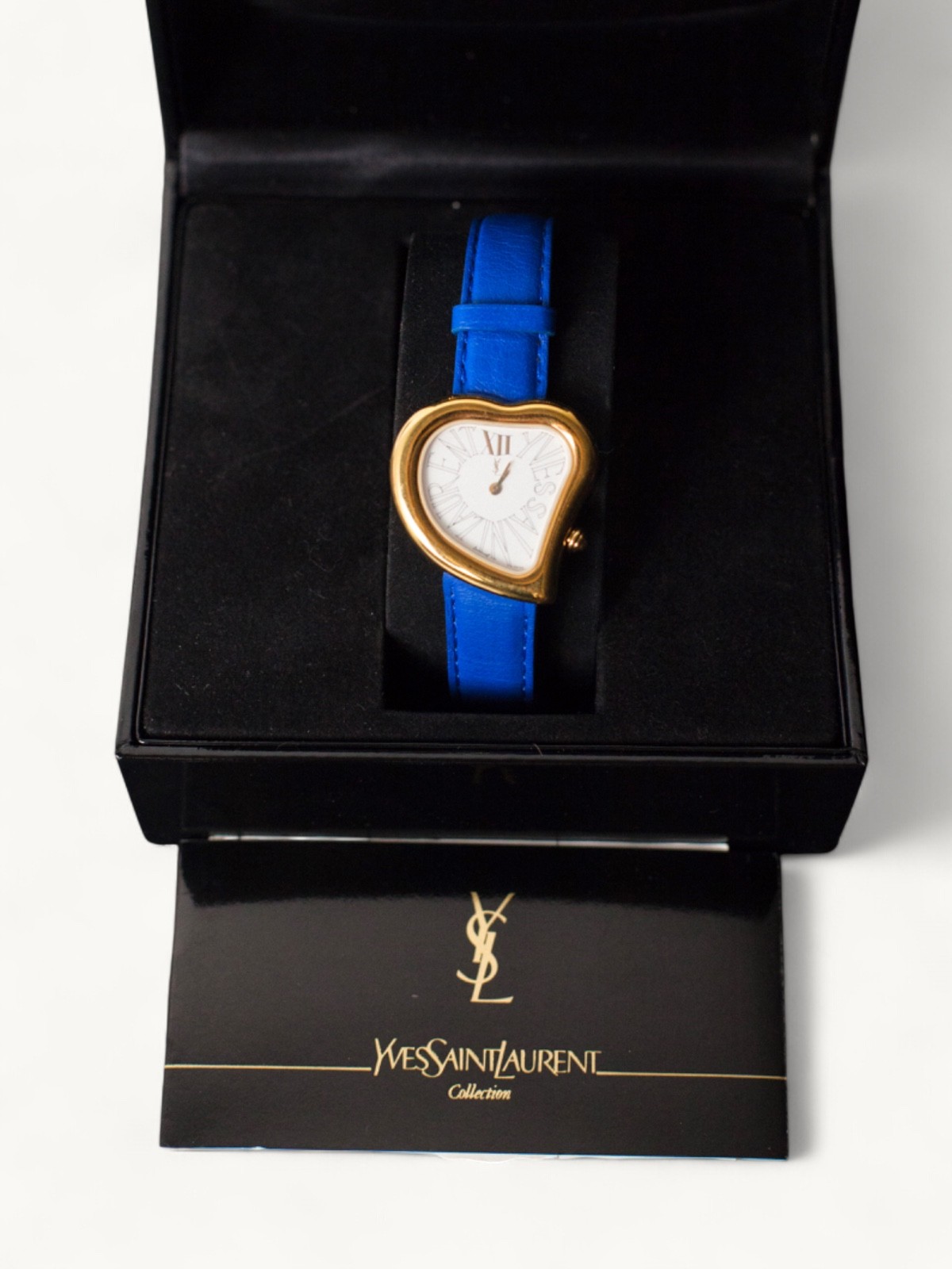 Saint Laurent Heart 2