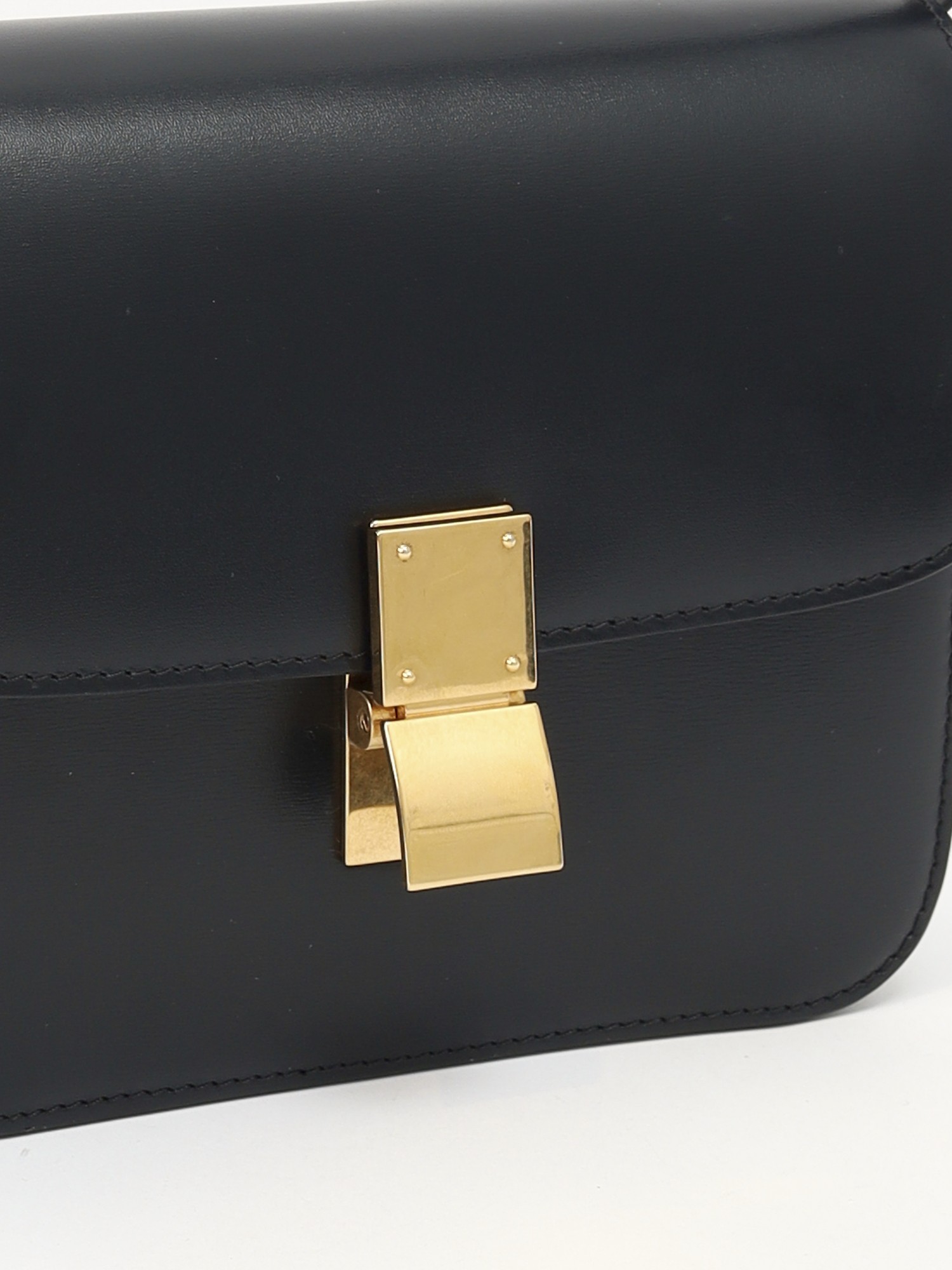 Celine Classic 5