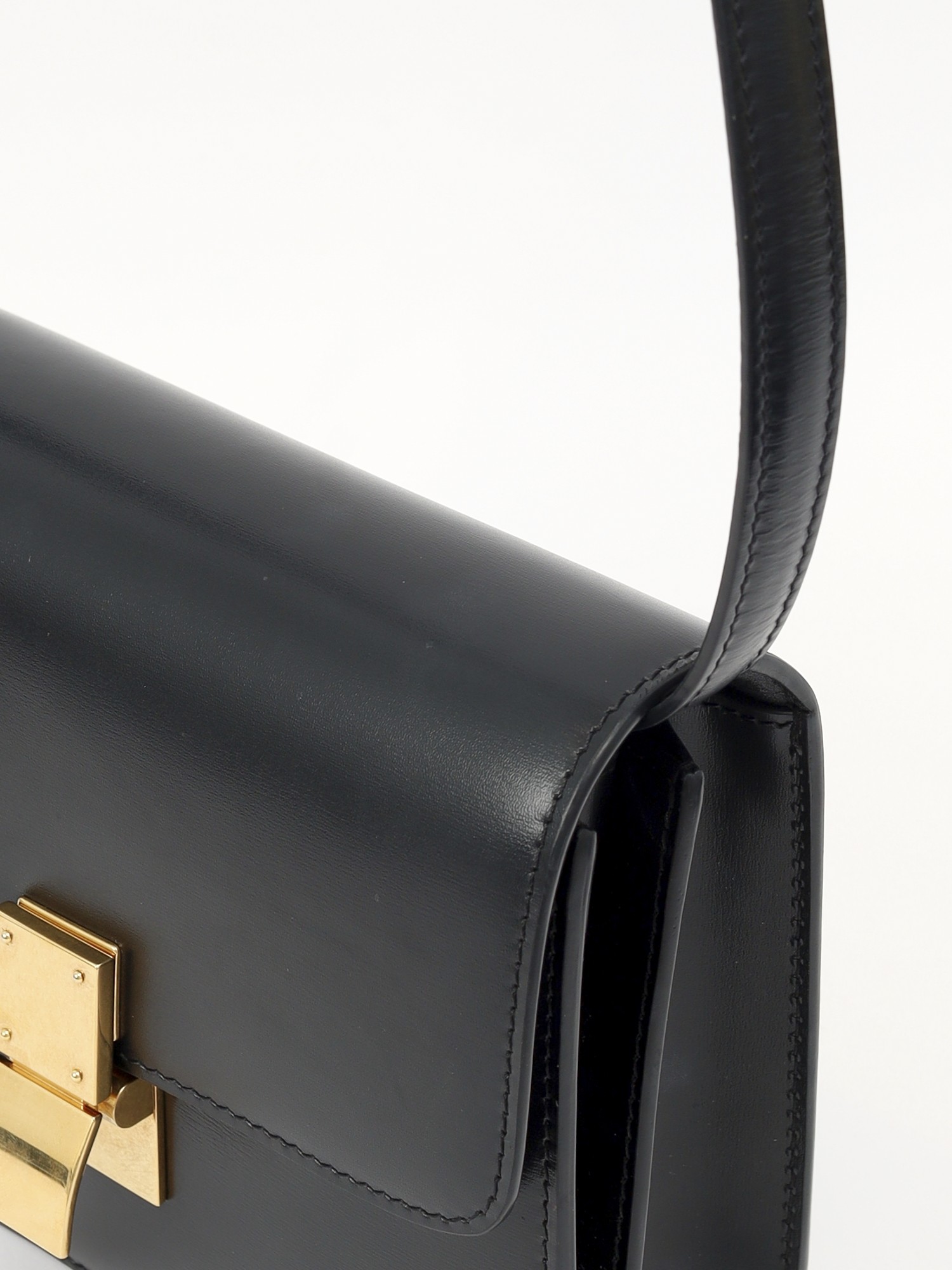 Celine Classic 7