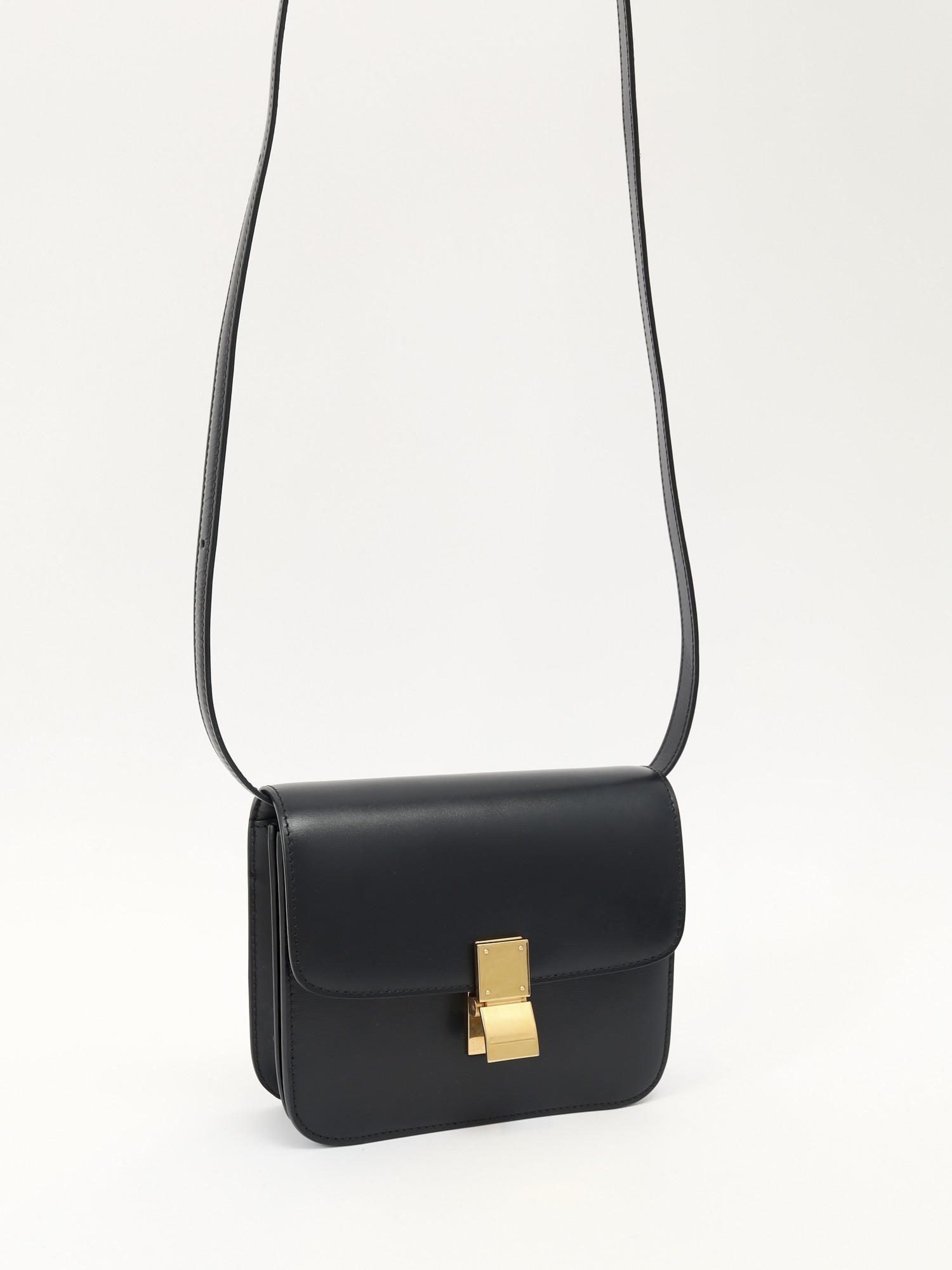 Celine Classic 4