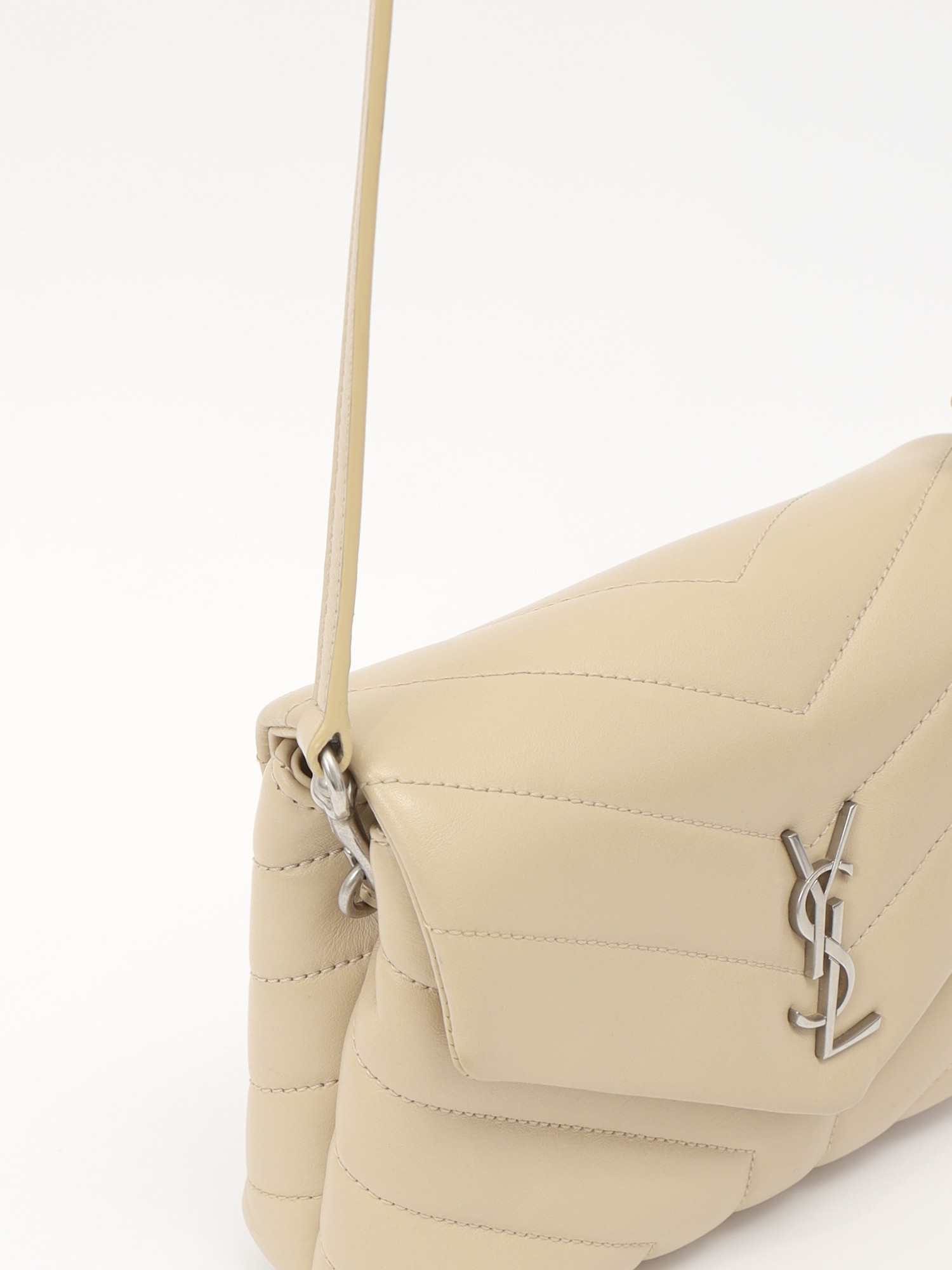 Saint Laurent Loulou  6