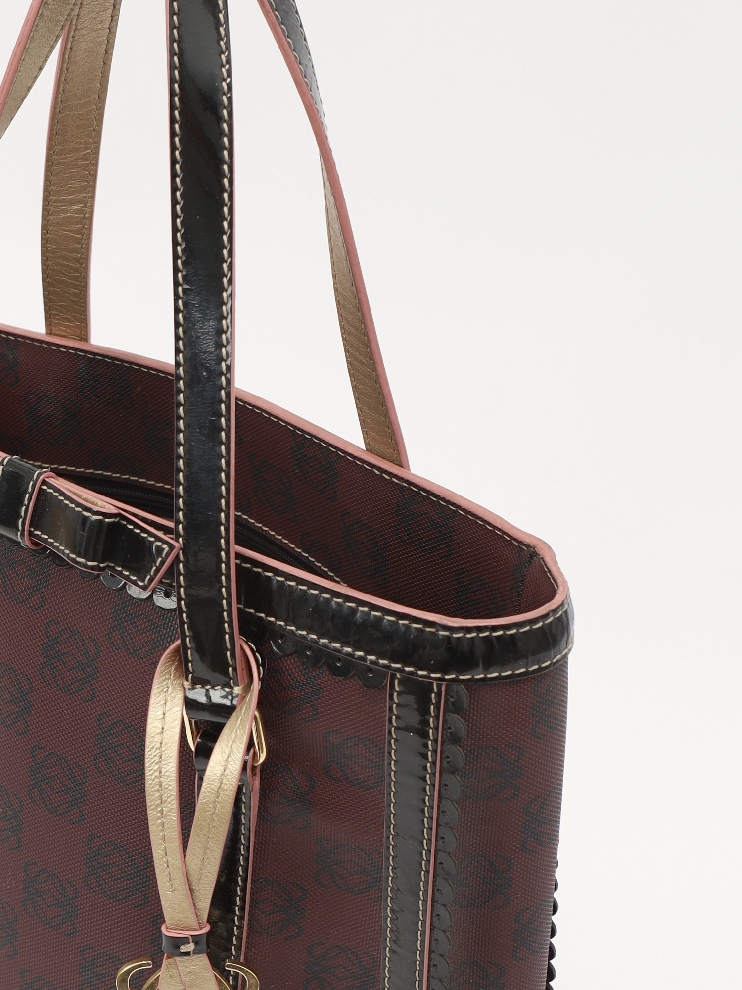 Loewe Anagram 6