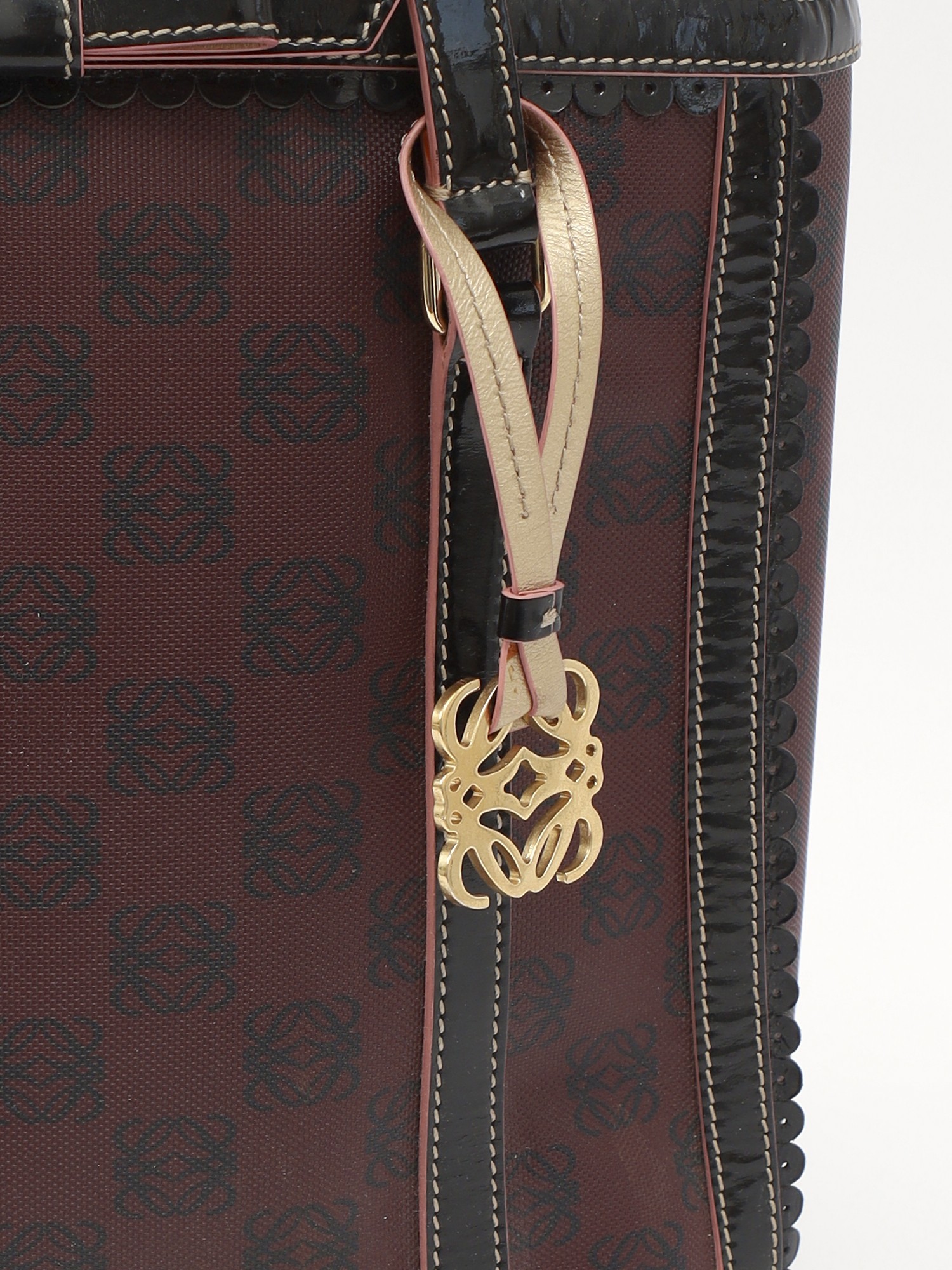 Loewe Anagram 4