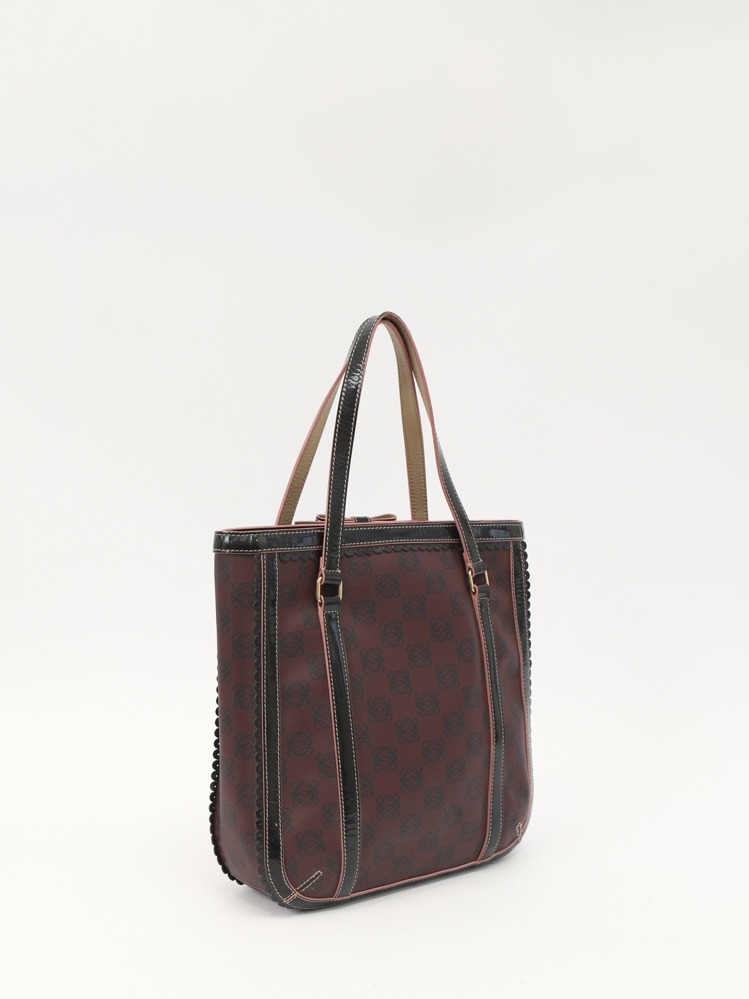 Loewe Anagram 3