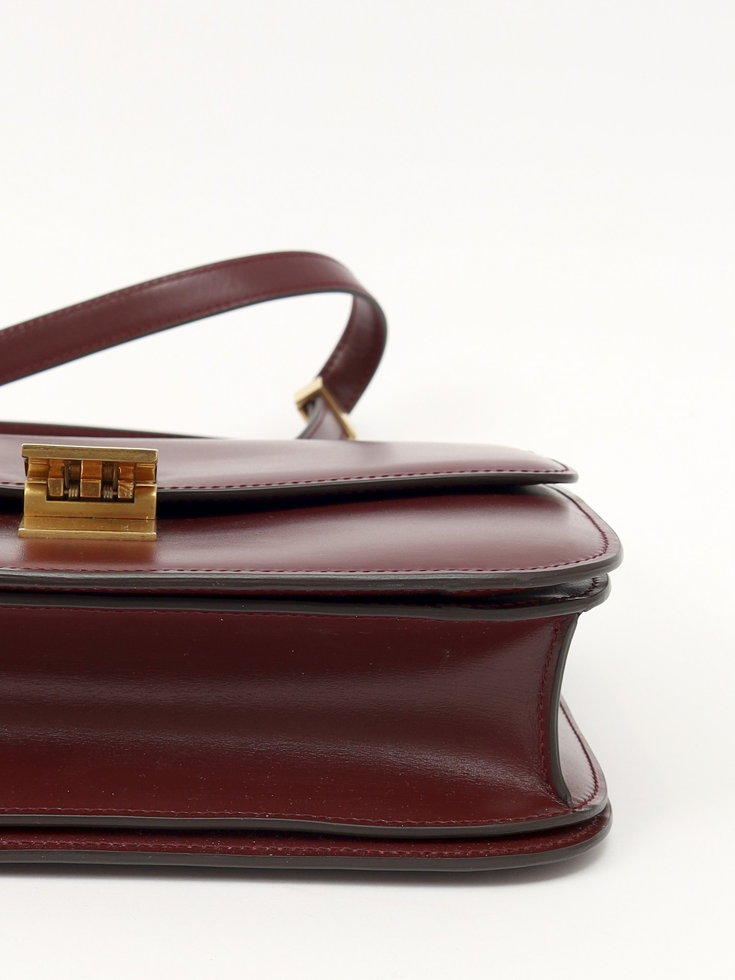 Celine Classic 9