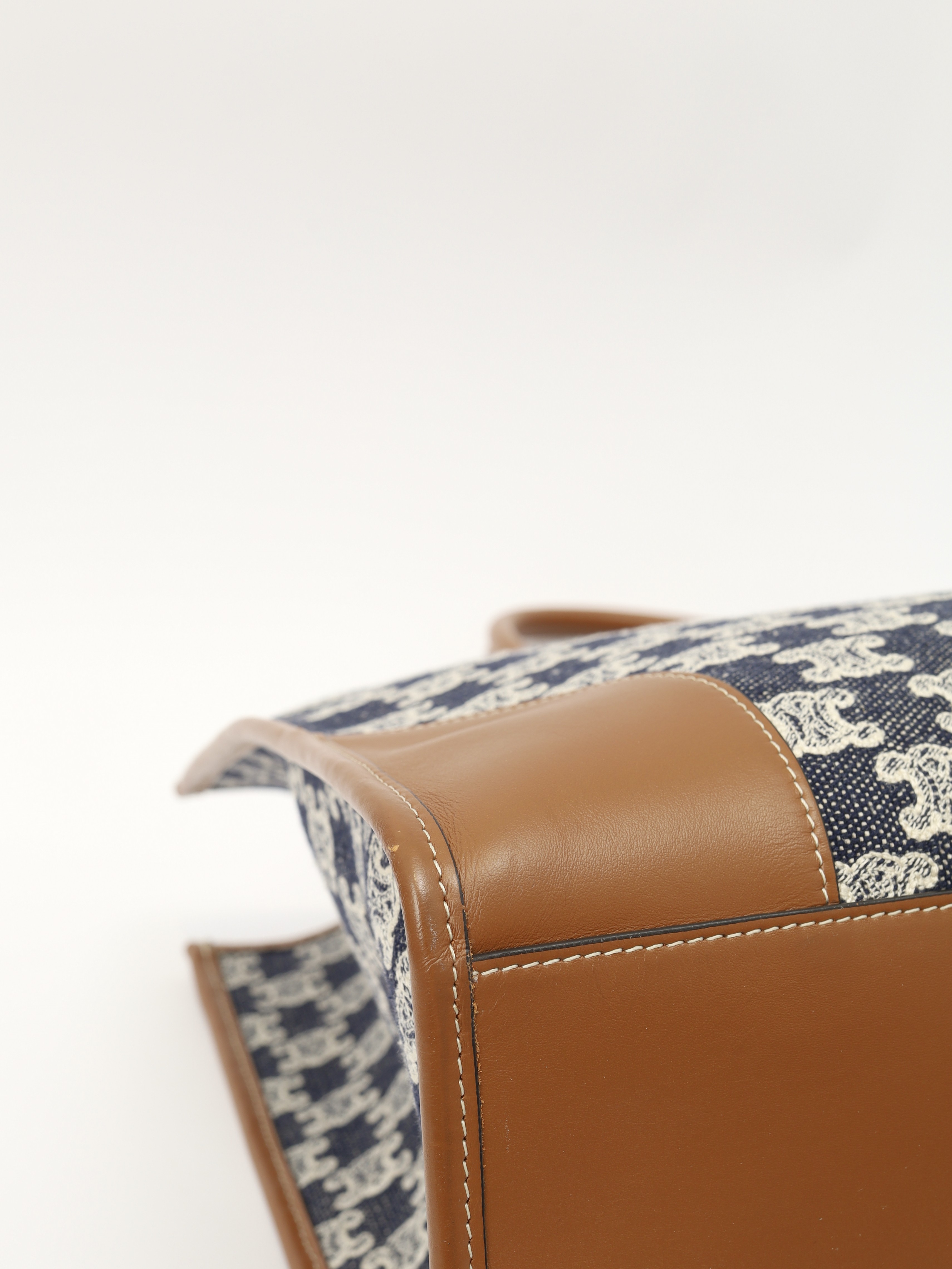 Celine Triomphe 11