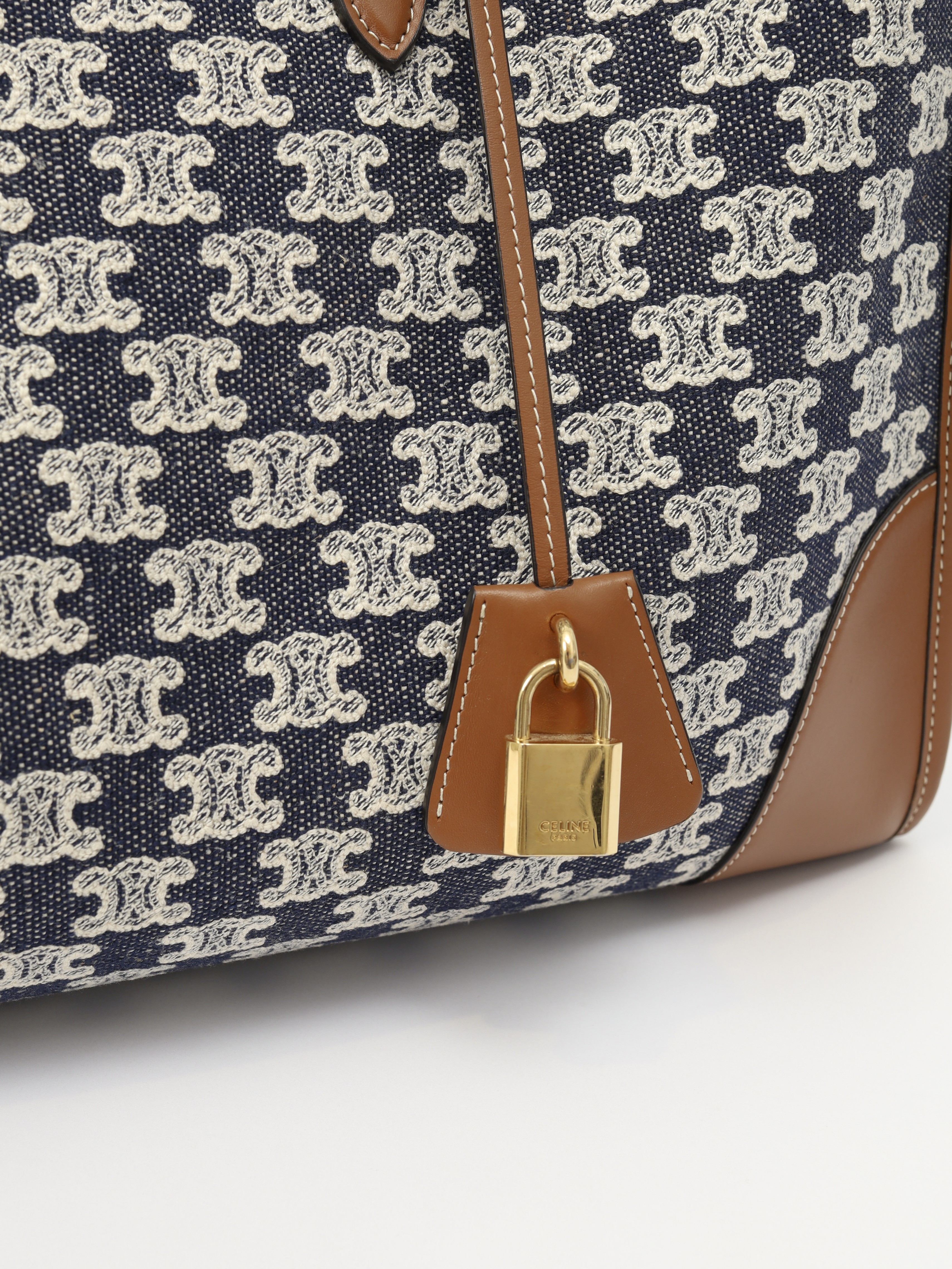 Celine Triomphe 5