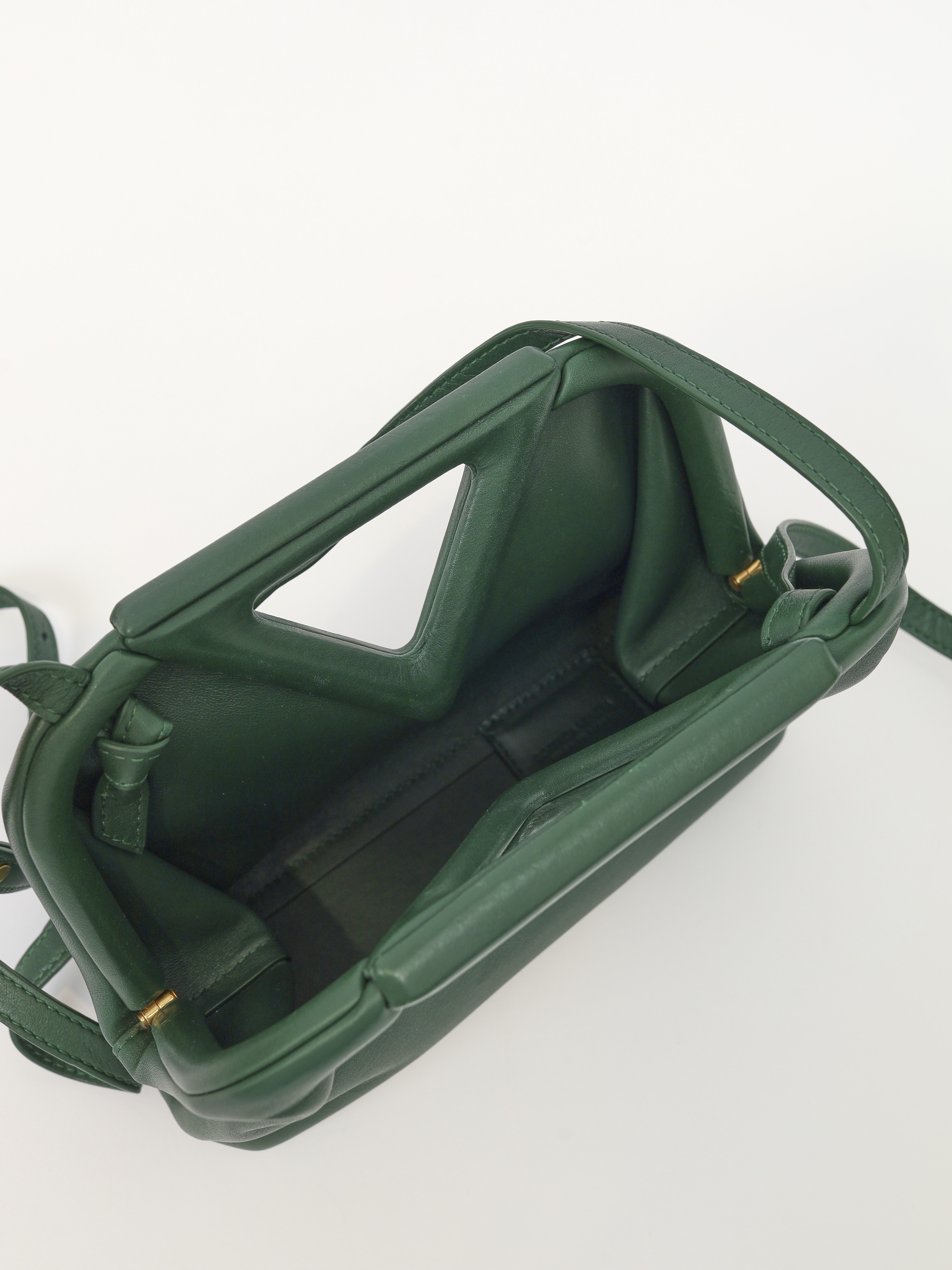 Bottega Veneta Point 8