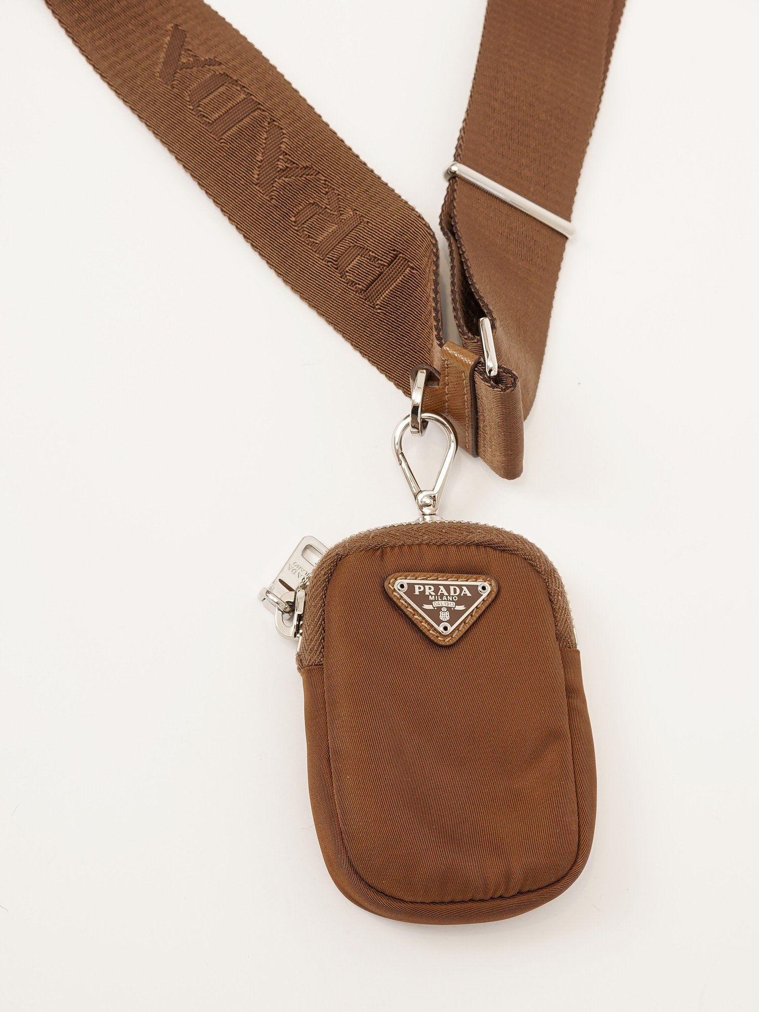 Prada Re-Edition 2005 6