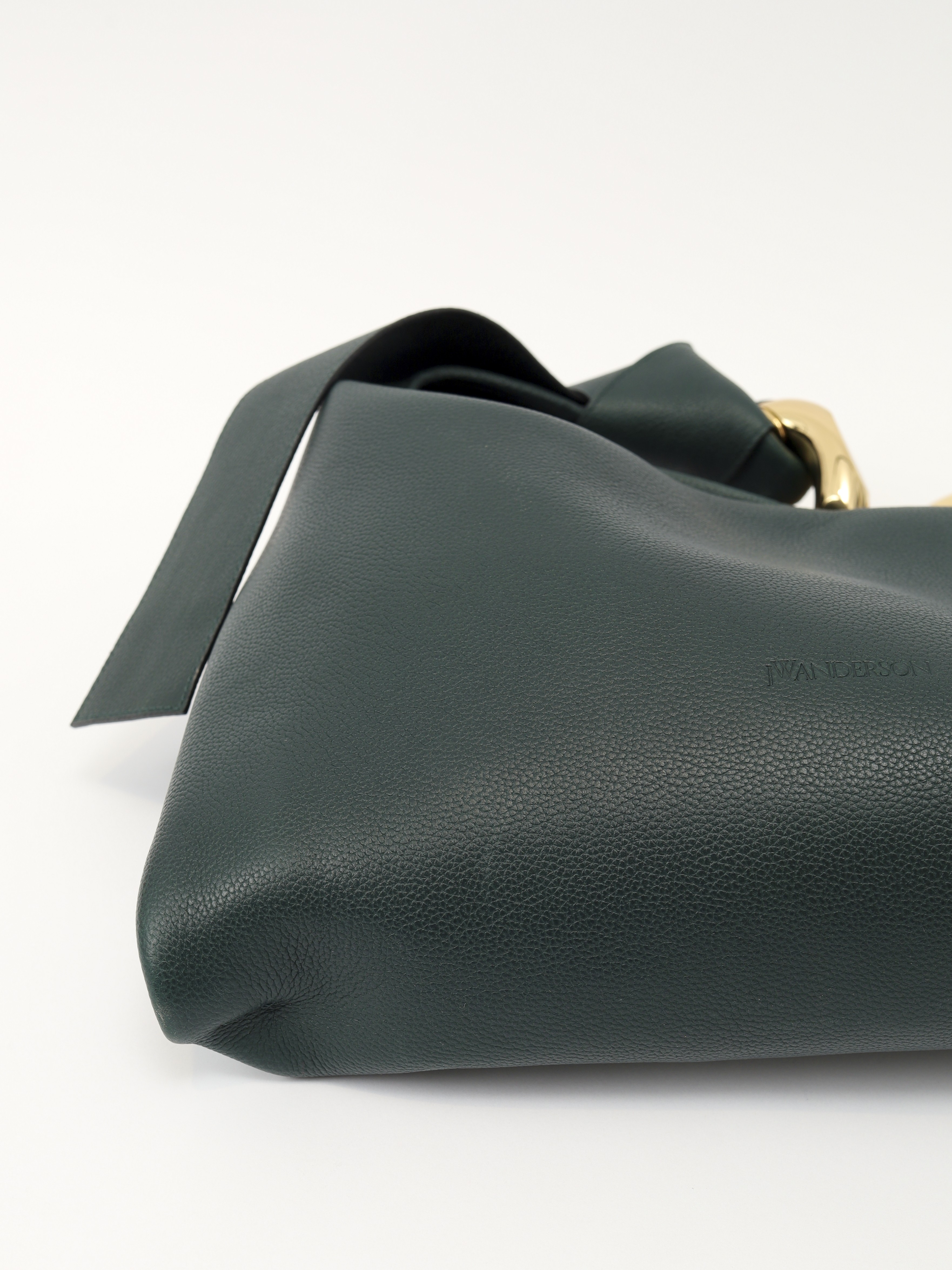 JW Anderson Chain  6