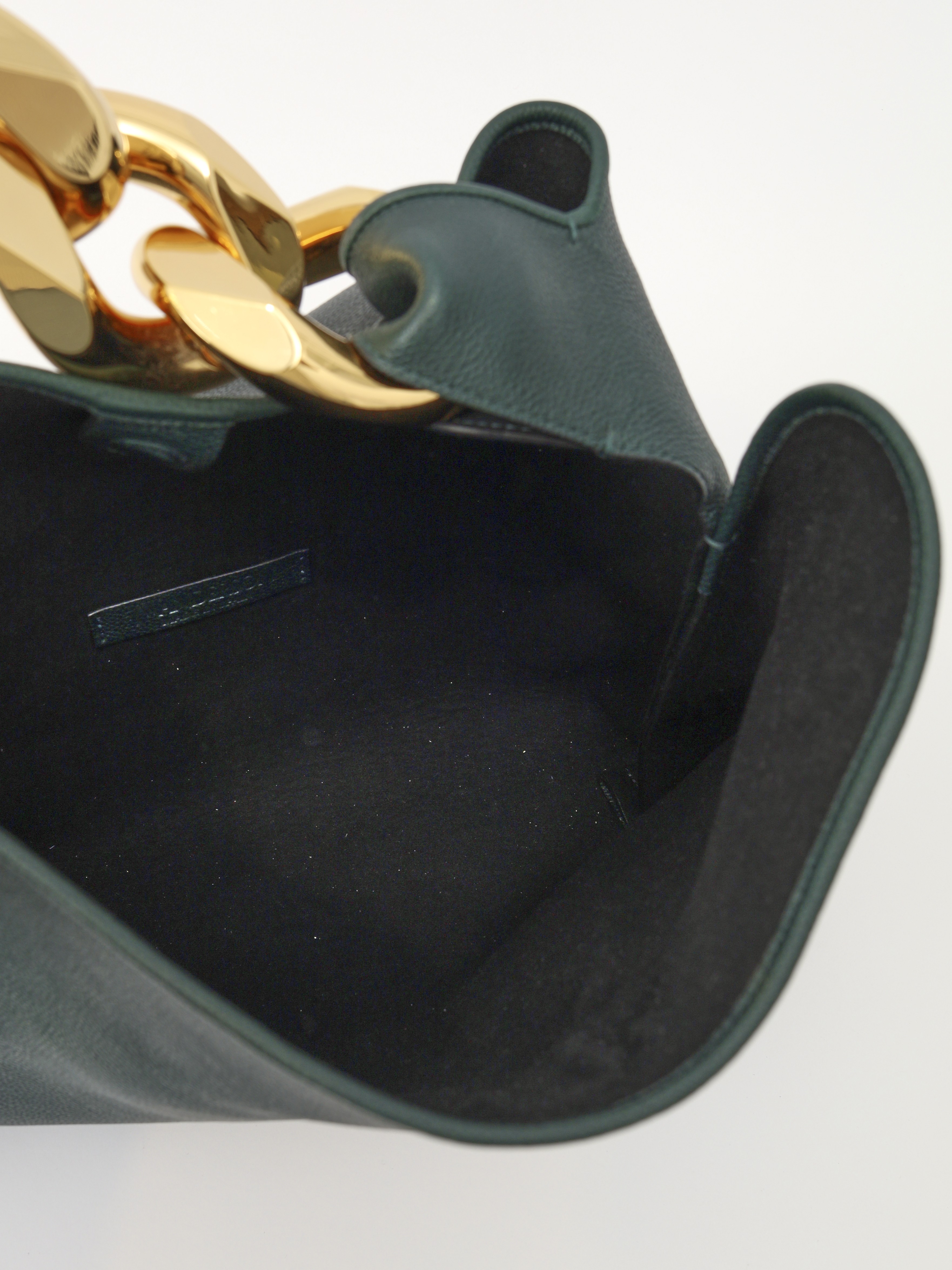 JW Anderson Chain  8