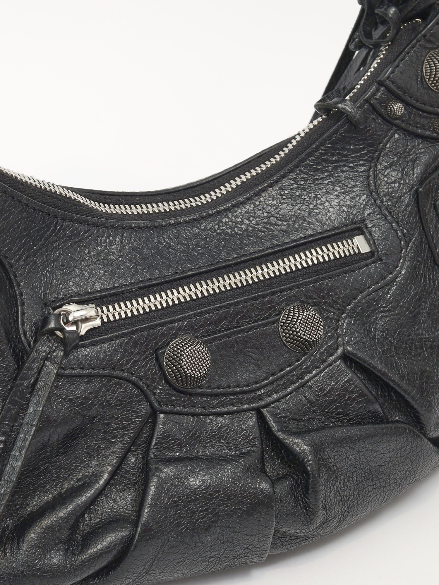 Balenciaga Le Cagole  4