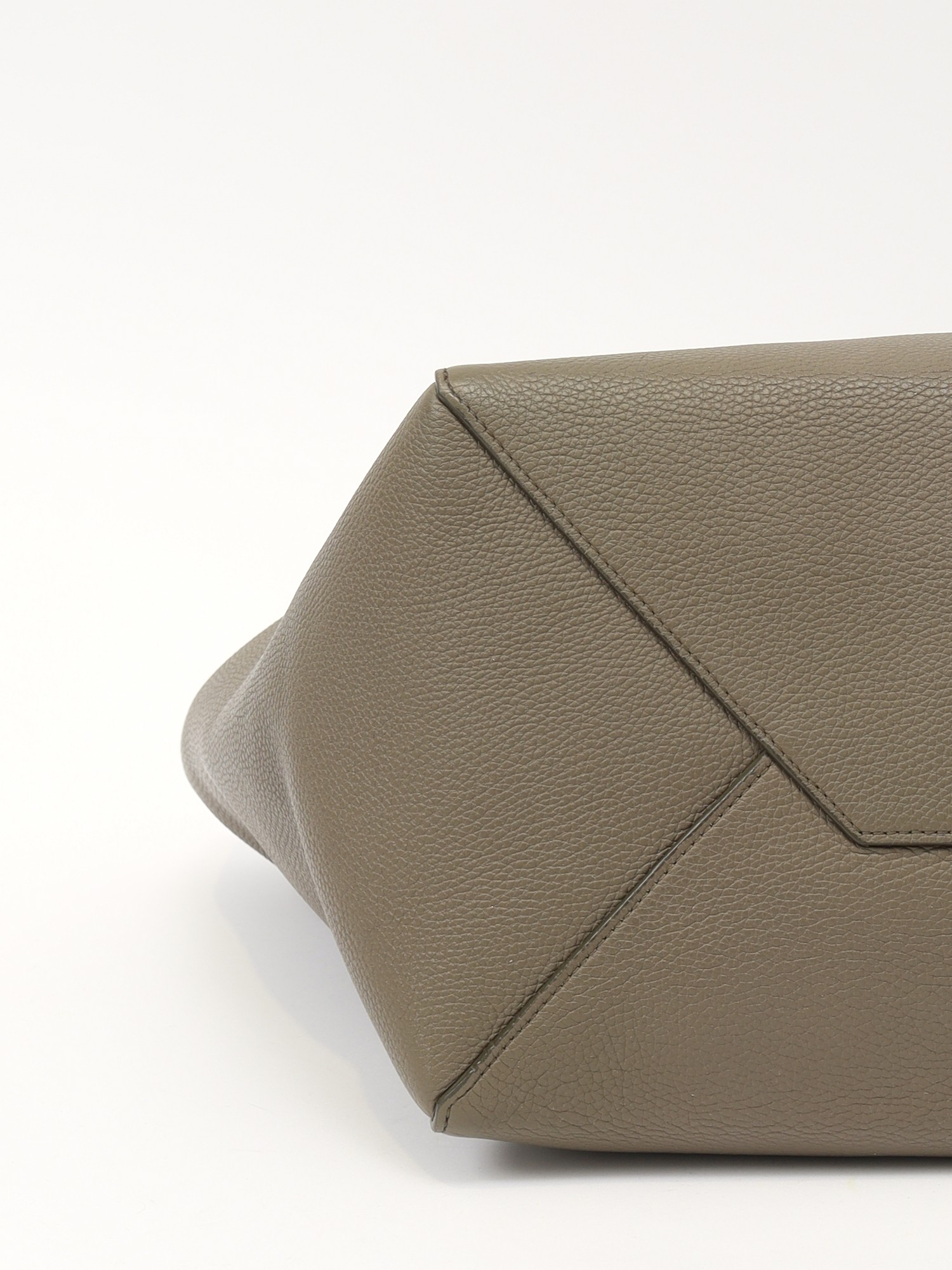 Celine Phantom  7