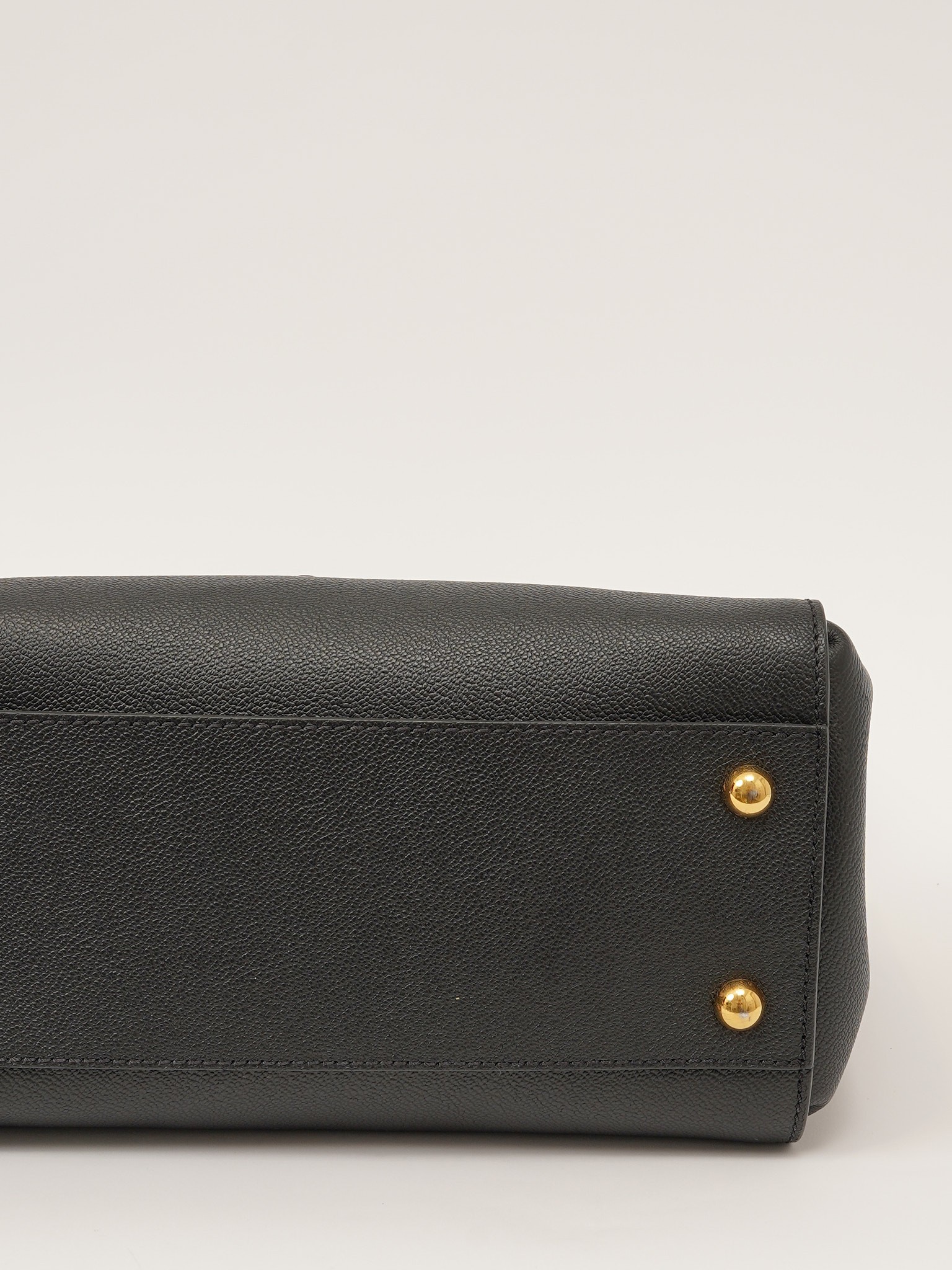 Burberry Buckle 7