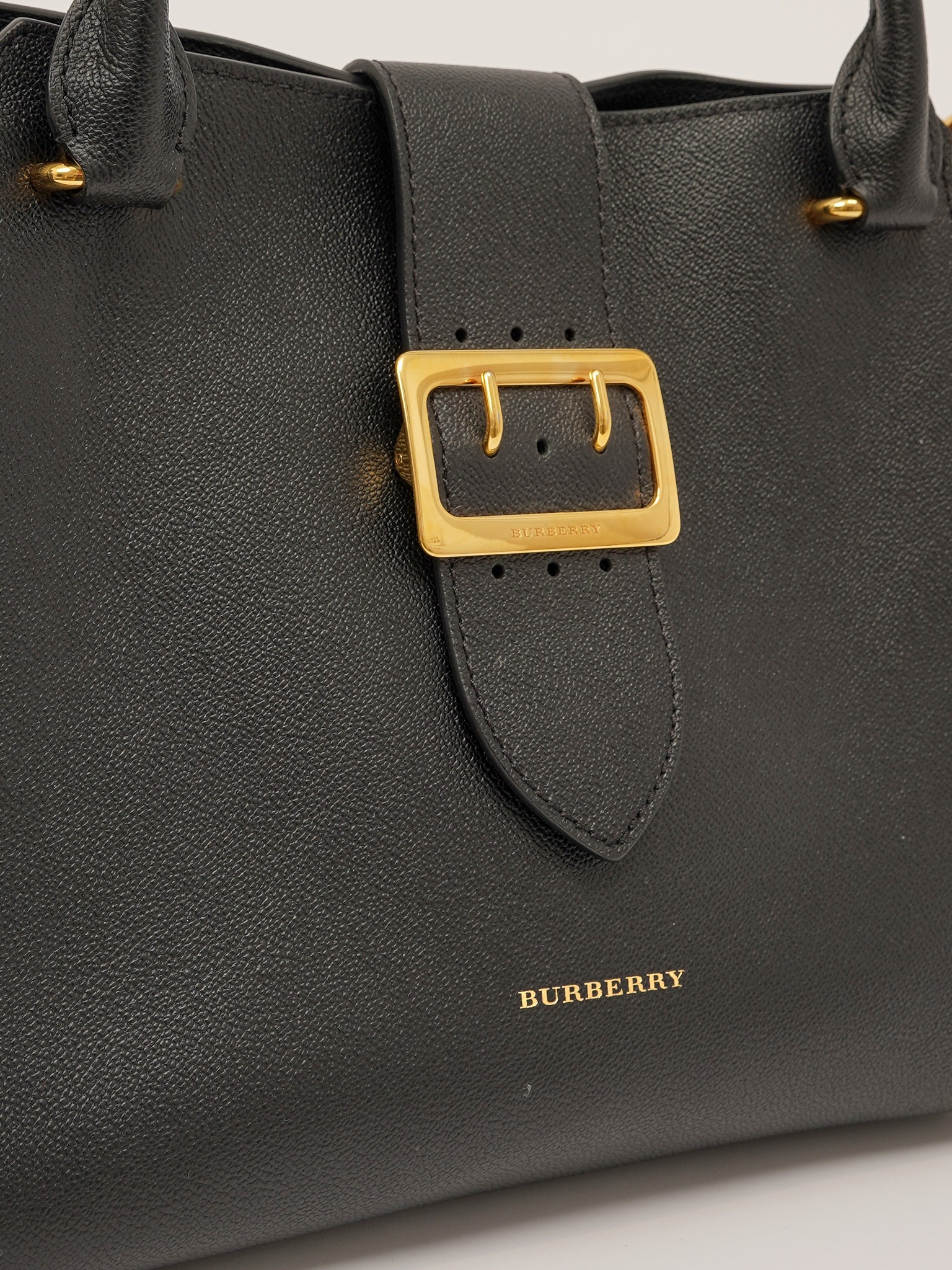 Burberry Buckle 5