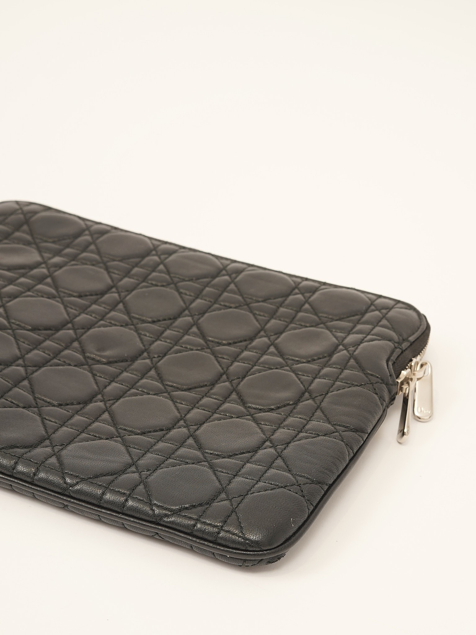 Dior Case 6