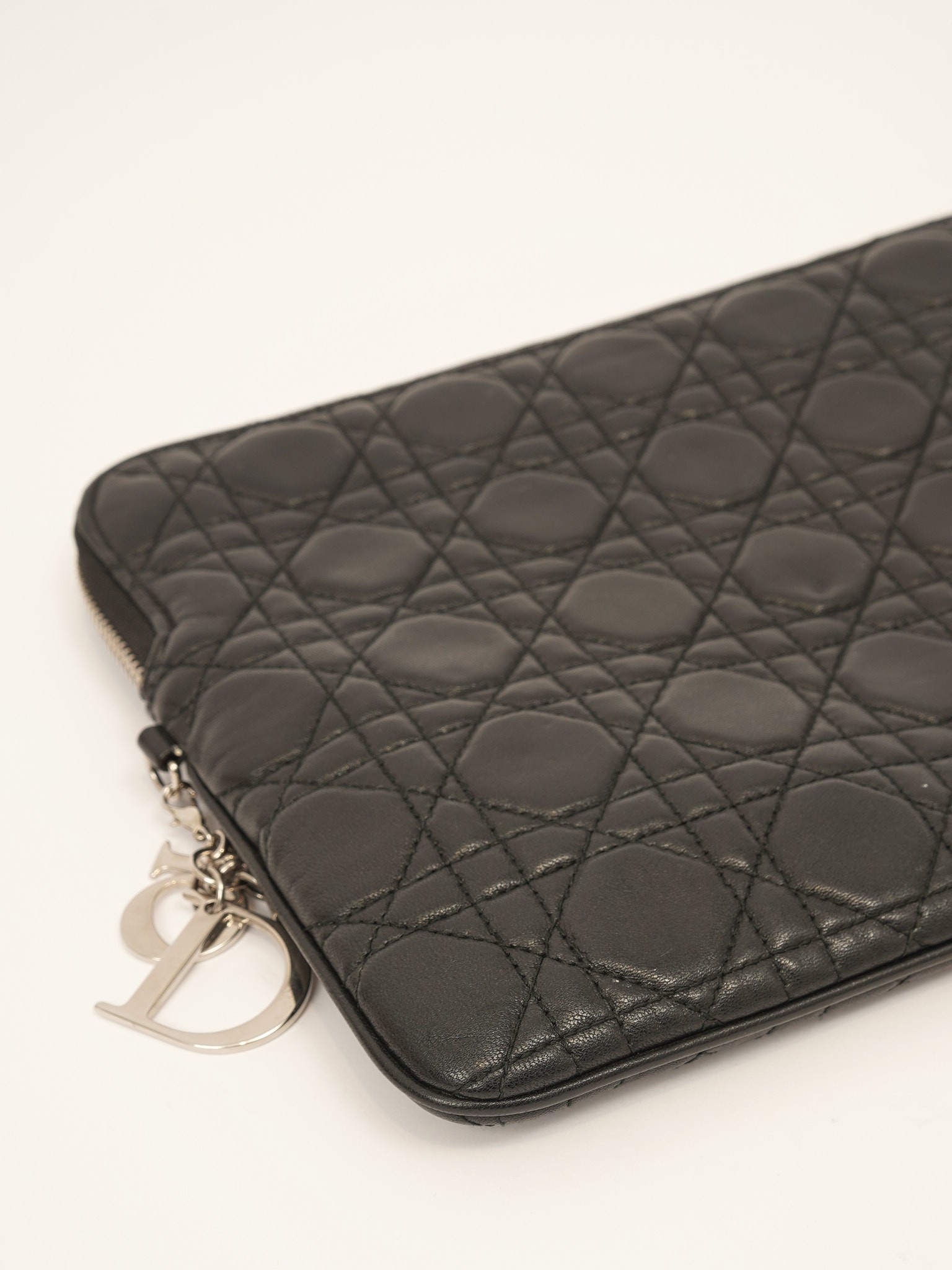 Dior Case 5
