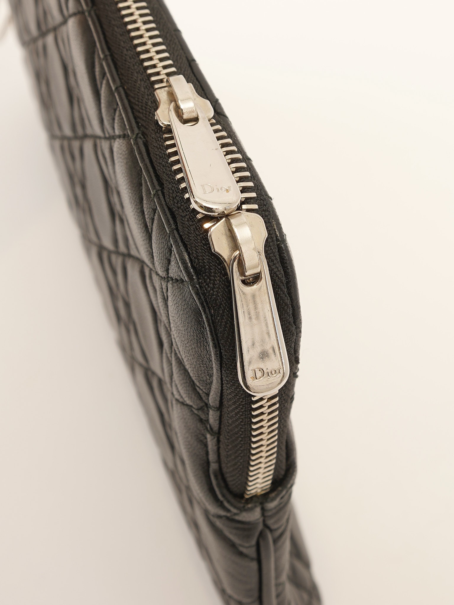 Dior Case 7