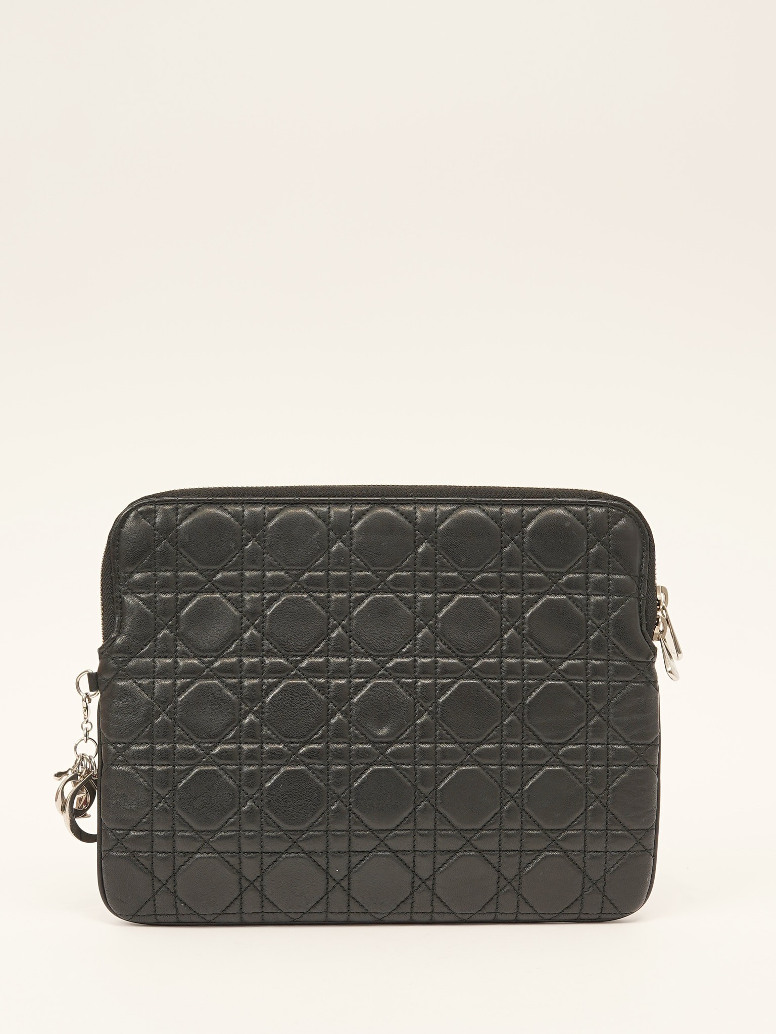 Dior Case 0