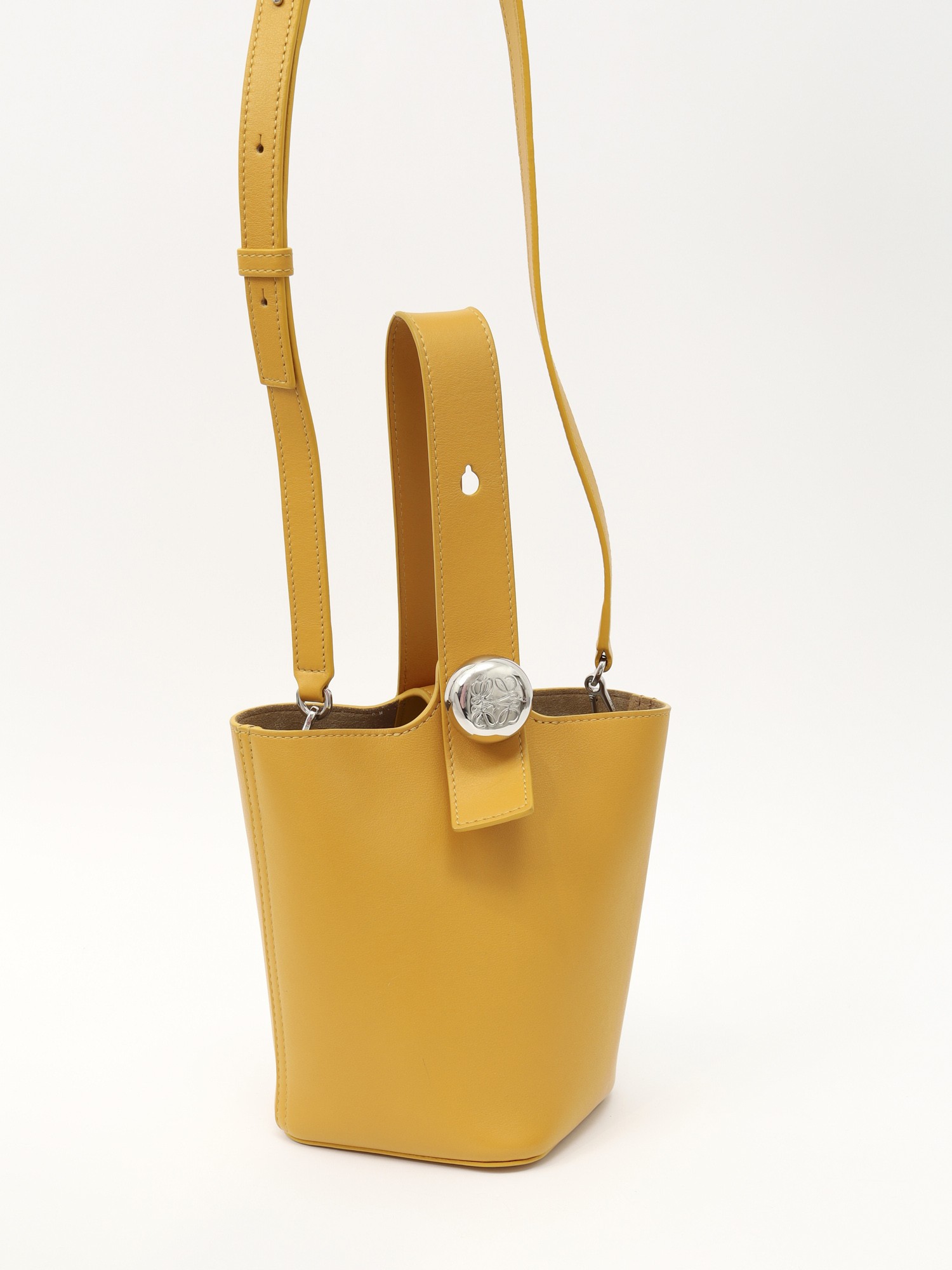 Loewe Pebble 4