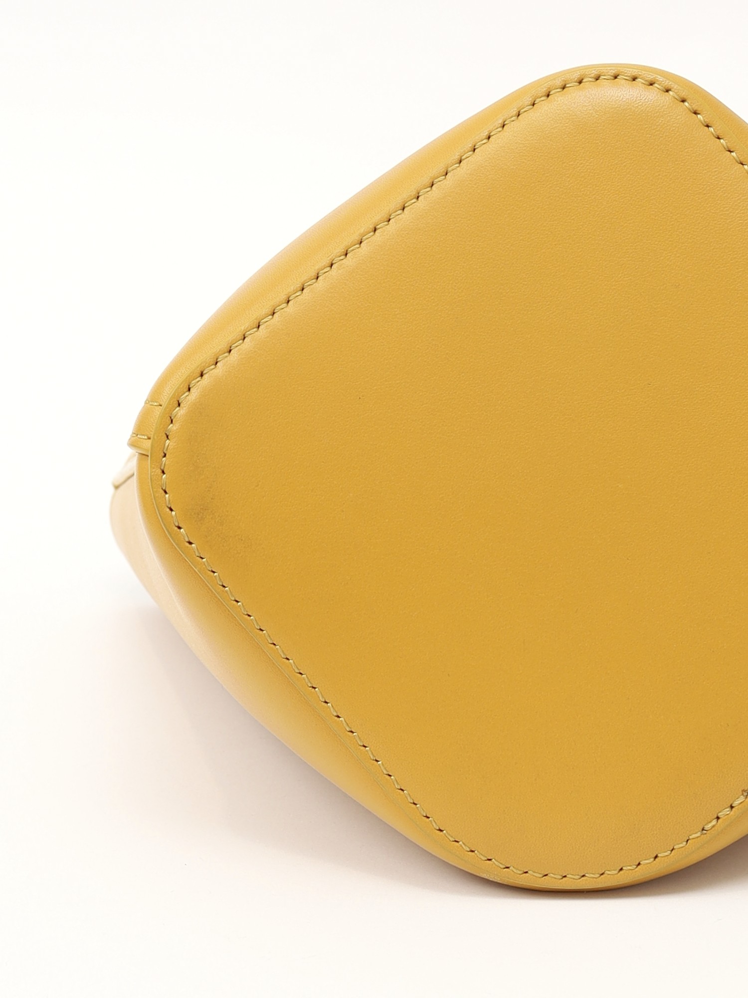 Loewe Pebble 8